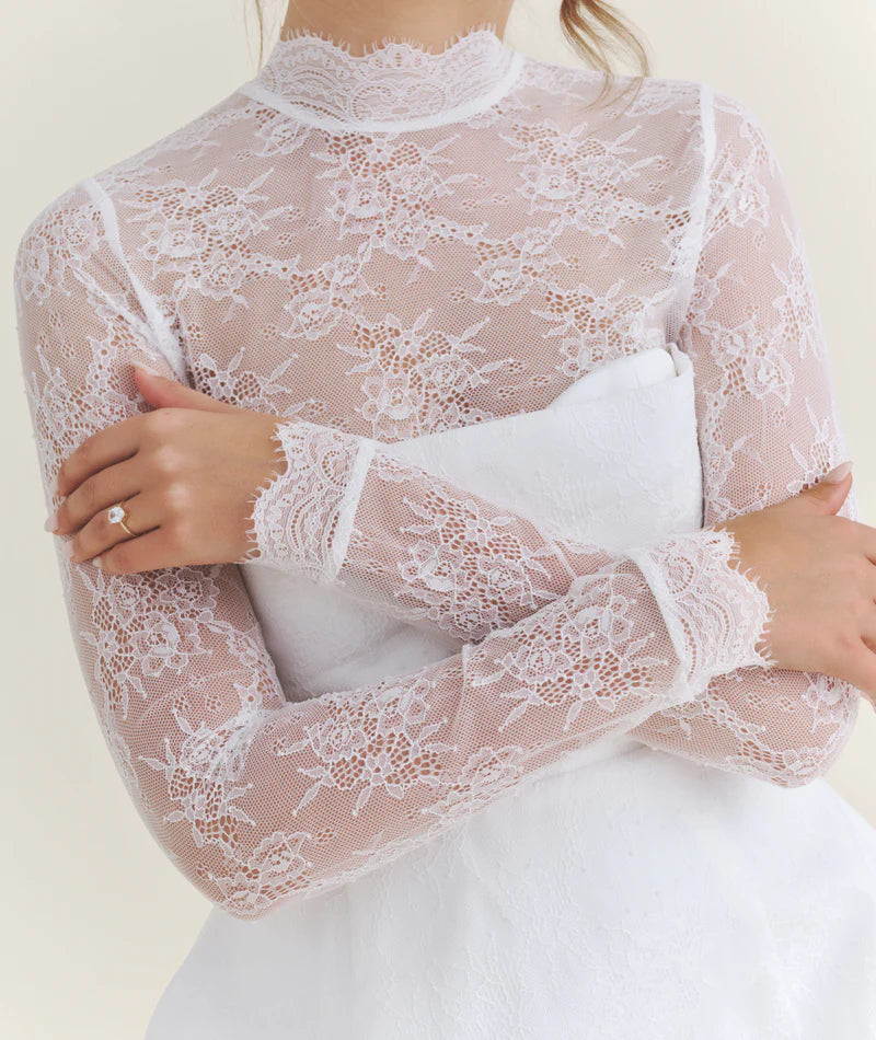 Weitese Dress Romantic Lace Long Sleeve Detail Mini Dress White A-Line High Neck Short Homecoming Dress