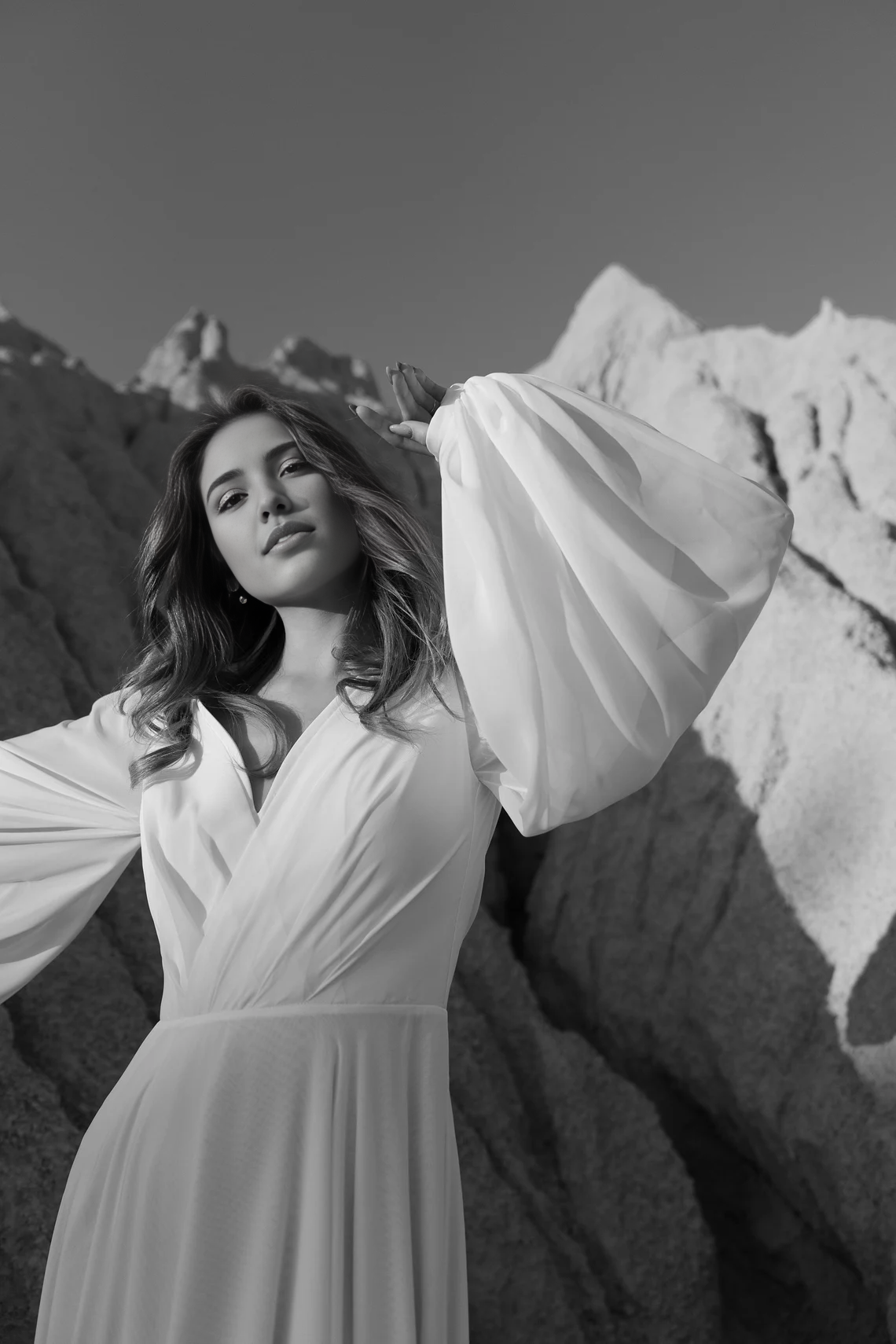 Weitese Dress Romantic Wedding Dress With Long Sleeves Long Train Wedding Dress Chiffon Bridal Gown Off White Color Wedding Dress