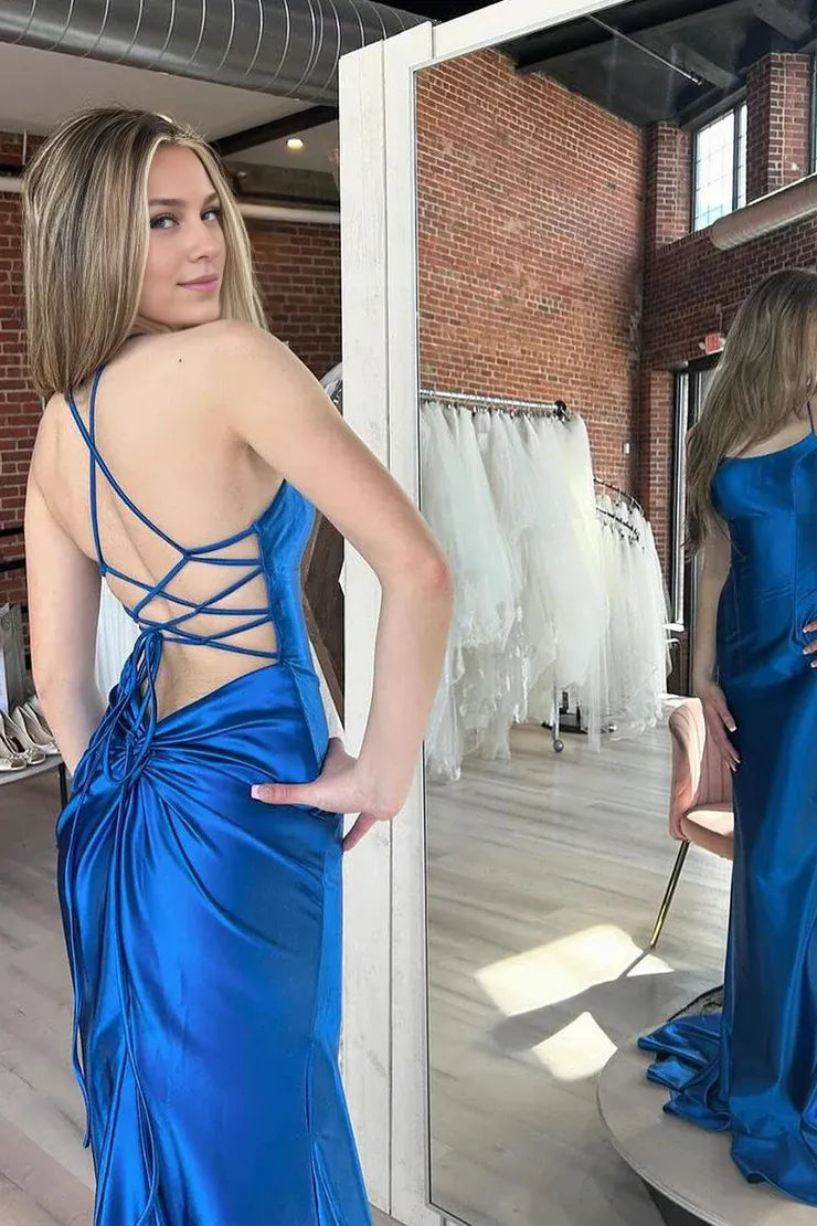 Robe de bal sirène en satin bleu roi, décolleté plongeant, dos nu, longueur au sol
