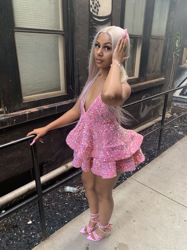 Vestido corto sexy blanco Weitese con lentejuelas, rosa y negro, para fiesta, sin espalda, para mujer 