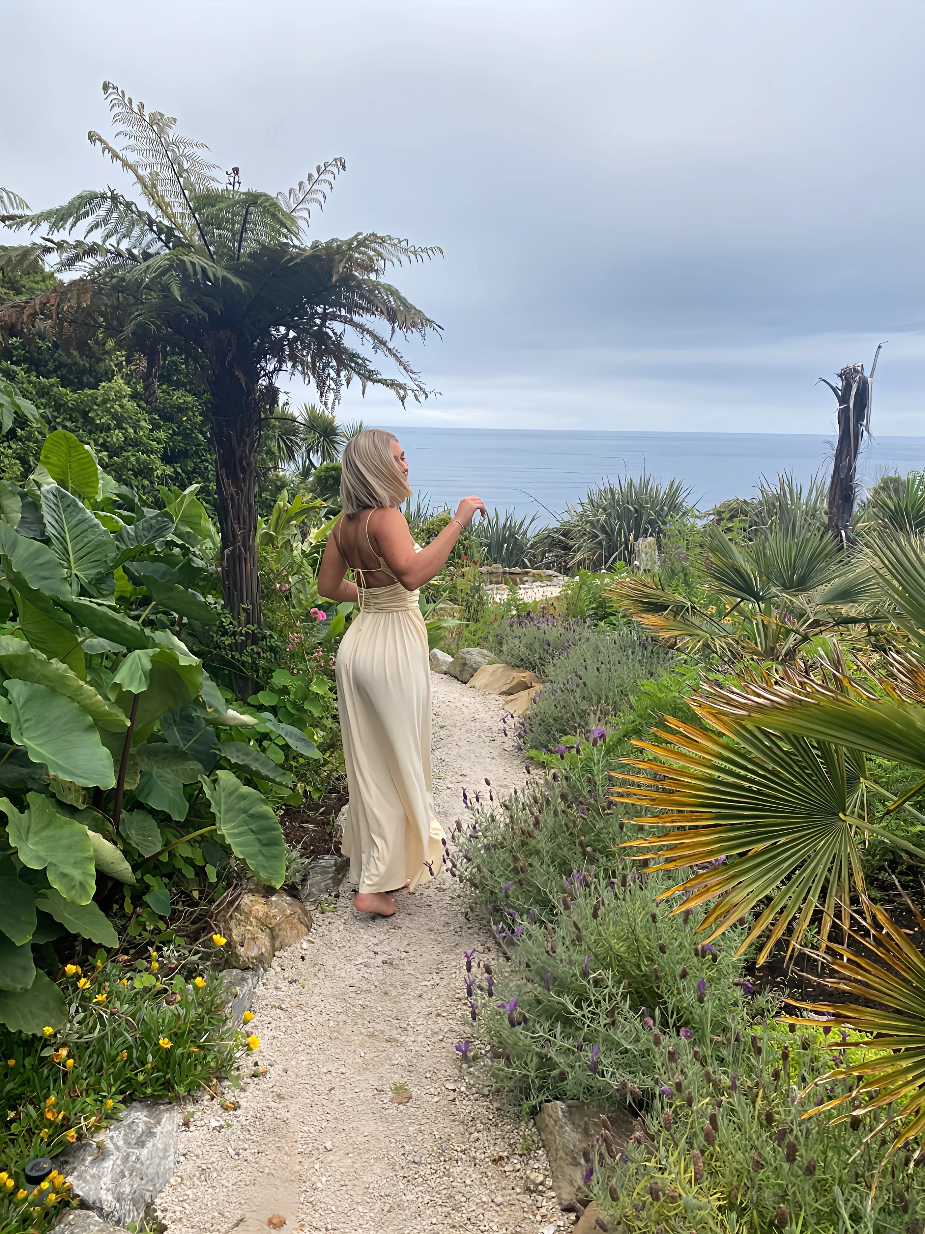 Robe longue sexy Weitese pour femme, coupe trapèze, sans manches, dos nu, à lacets, longue fente, robe de bal 