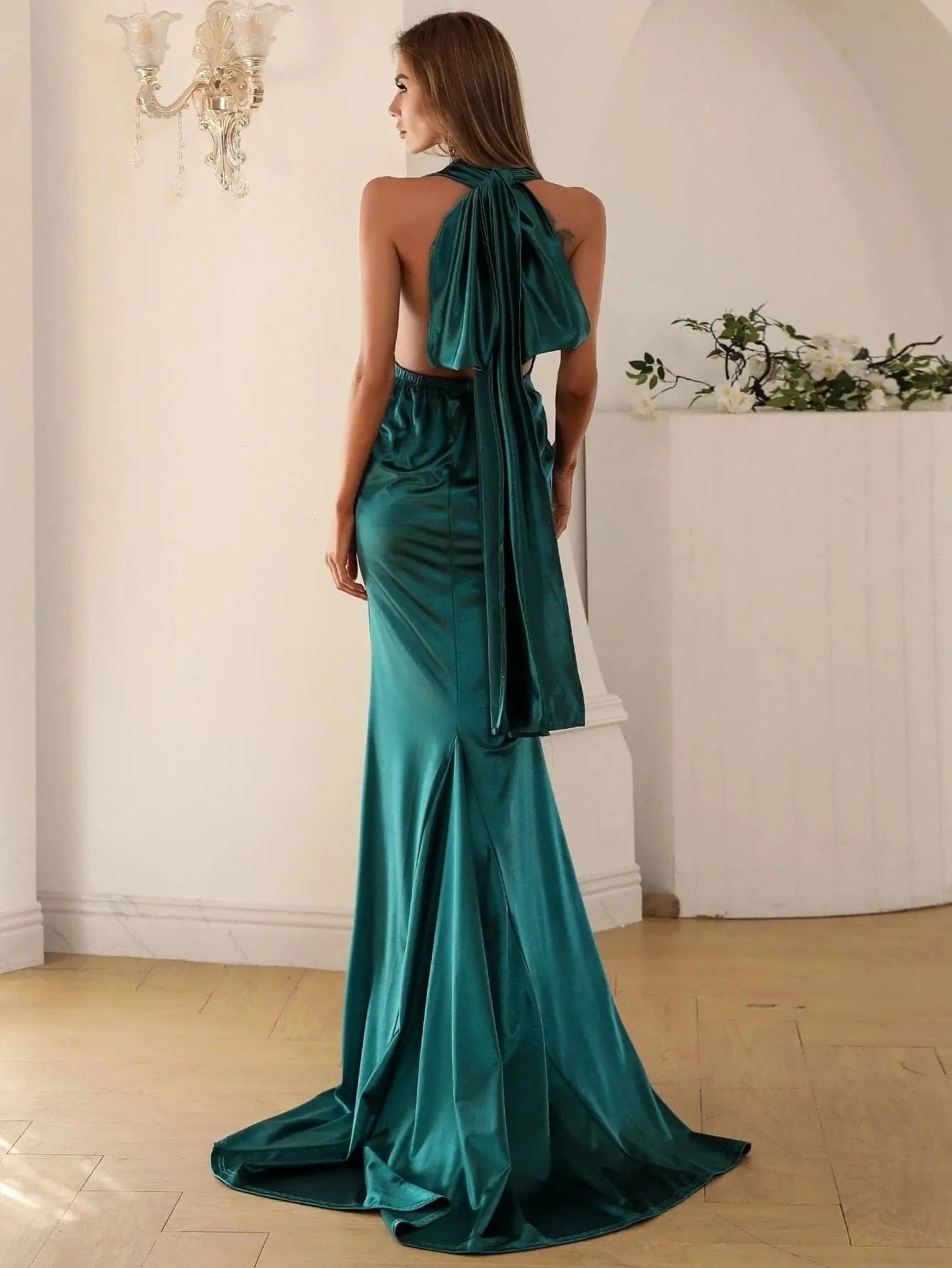 Weitese Dress Shining Halter V Neck Red Mermaid Sweep/Brush Train Sleeveless Prom Dress With Backless