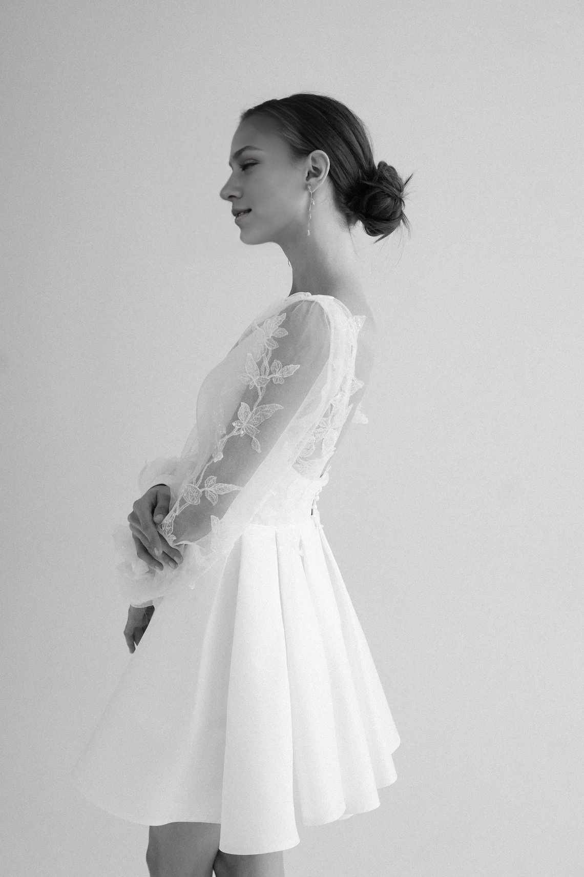 Weitese Dress Short wedding dress Elegant dress Reception dress Bride Dress With Long Sleeves Applique