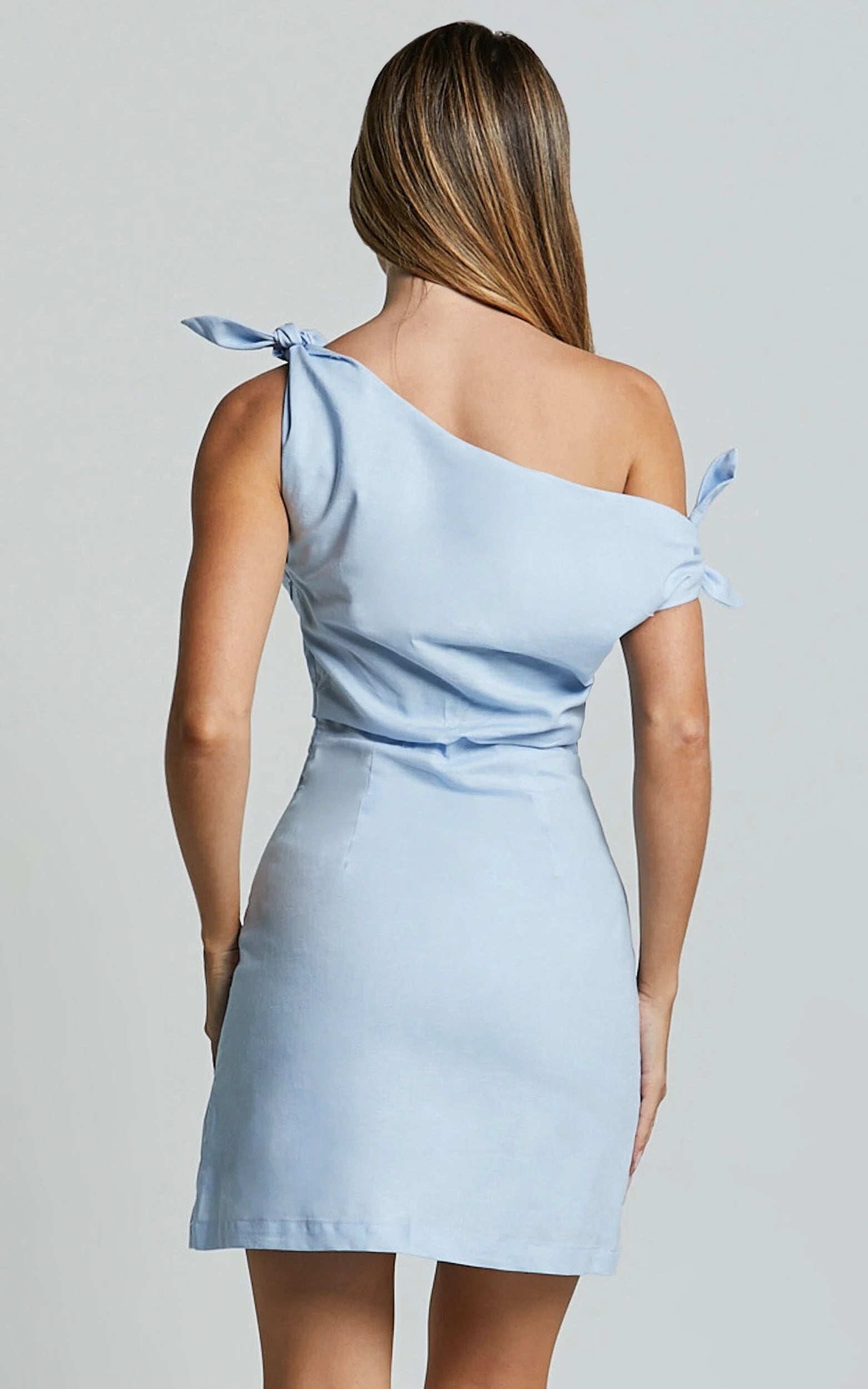 Weitese Dress Simple Asymmetrical Off The Shoulder Mini Dress Blue Column Sleeveless Backless Homecoming Dress