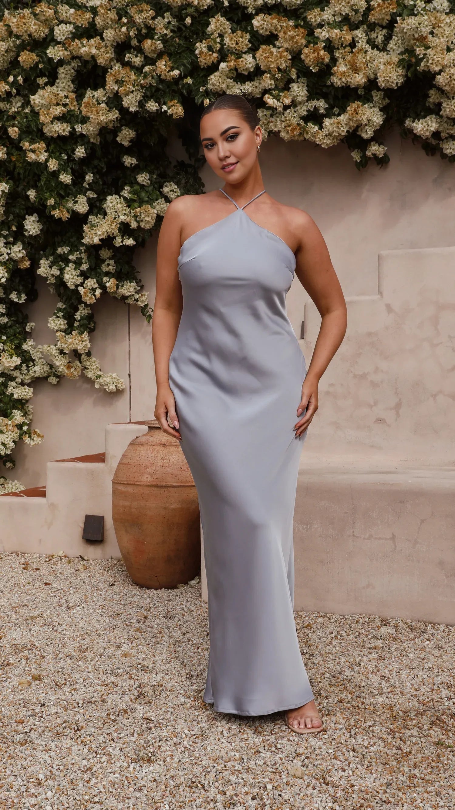 Weitese Dress Simple Halter Neck Maxi Dress Latte Mermaid Cold Shoulder Solid Color Sheath Open Back Prom Dress