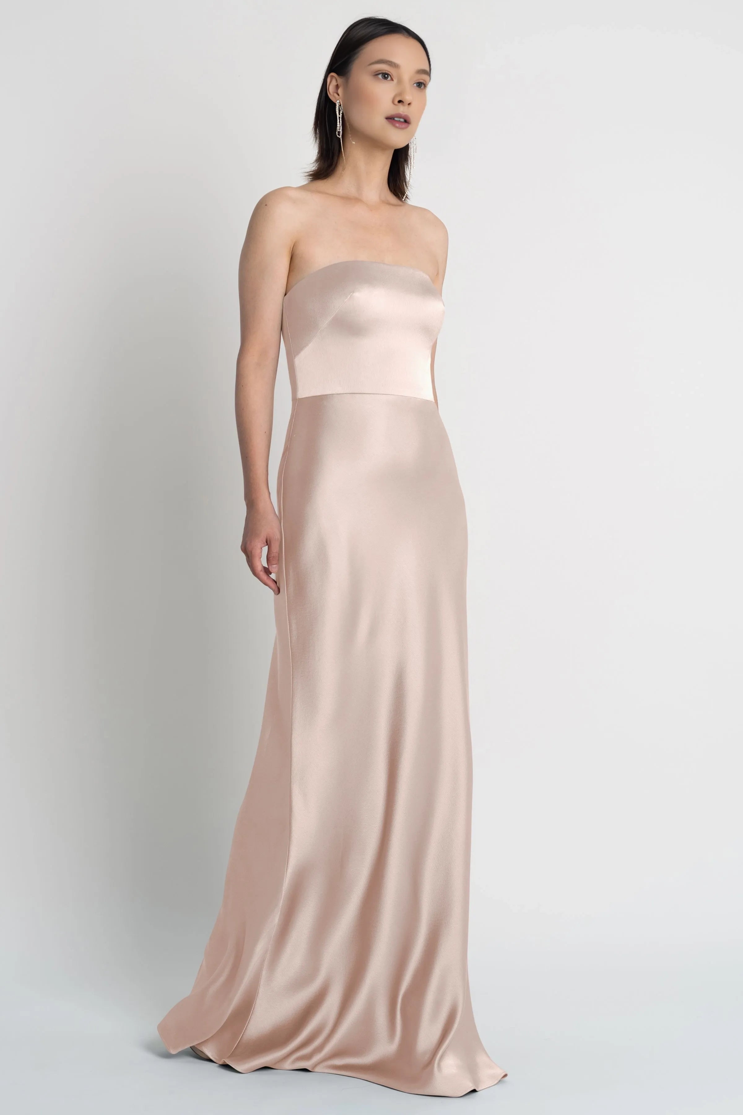 Weitese Dress Simple Strapless Sleeveless Open Back Satin Evening Dress Bridesmaid Dress Floor-Length Sheath Solid Color Prom Dress