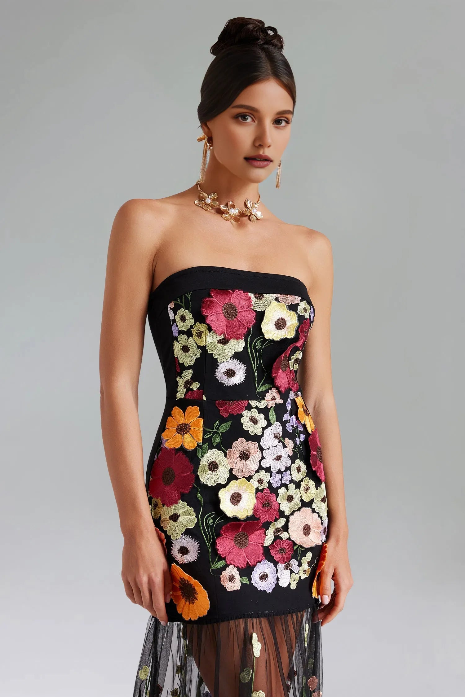 Vestido Weitese sin mangas, sin tirantes, con bordado floral 3D, largo hasta la rodilla, con dobladillo negro y tul para fiesta. 