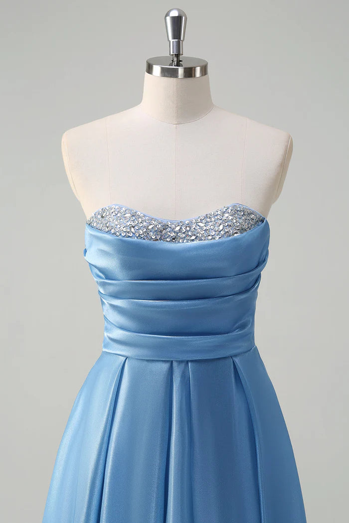 Robe Weitese Robe longue trapèze bleue scintillante à décolleté en cœur Robe de bal sans manches Robe de soirée plissée en satin 