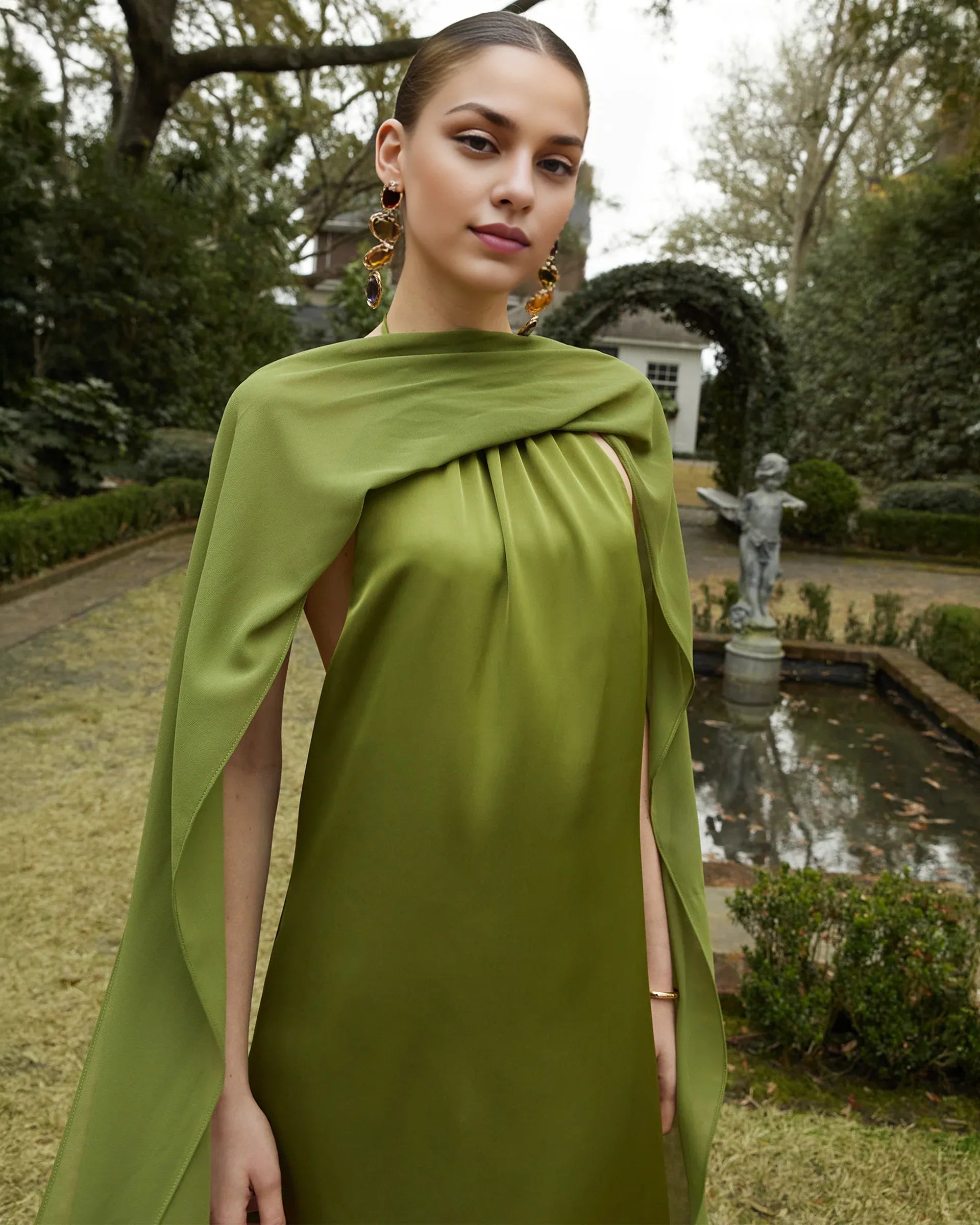 Weitese Dress Stunning Straight Tube Cold Shoulder Evening Dress Sleeveless Low Open Back Solid Color Scarf Prom Dress