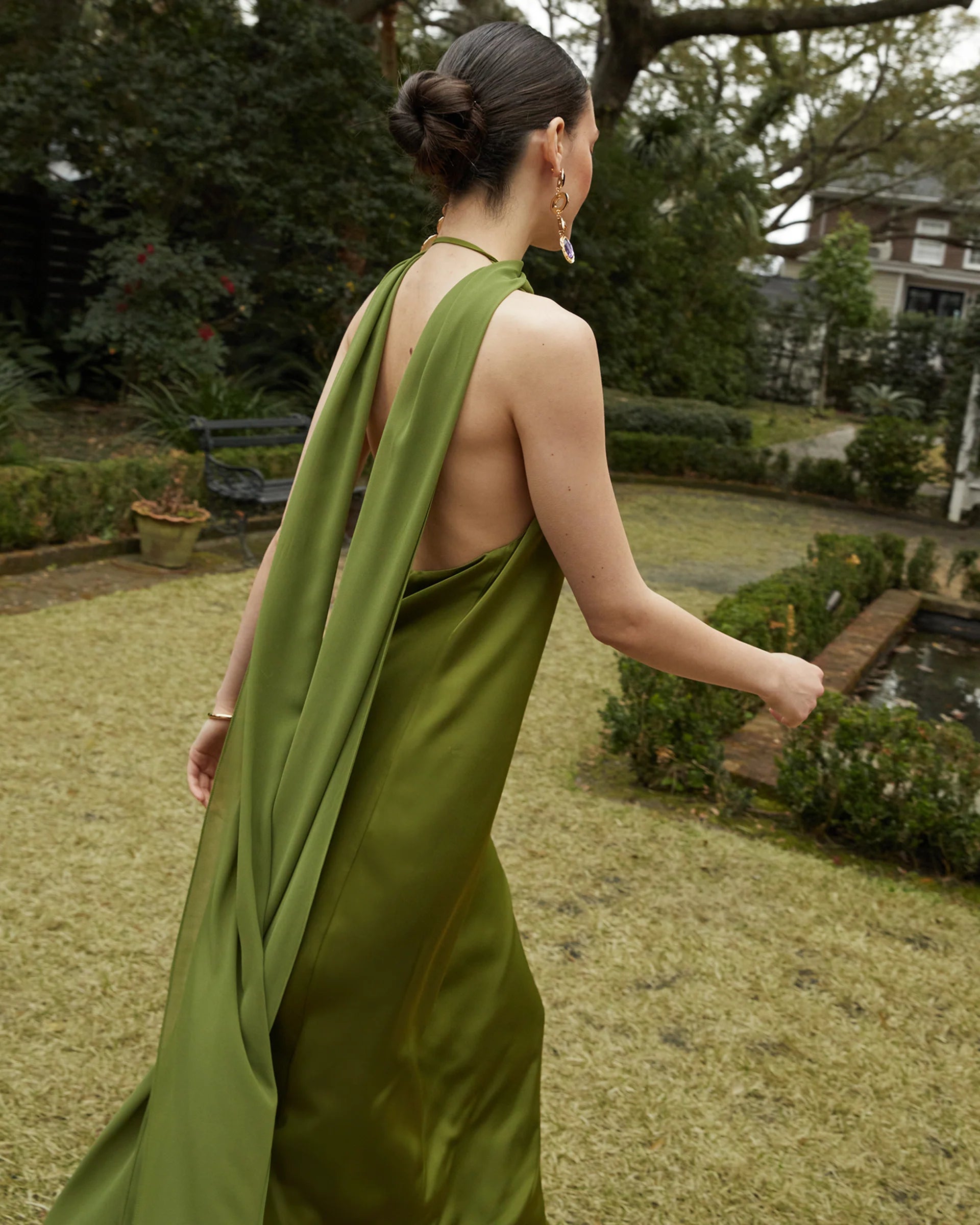 Weitese Dress Stunning Straight Tube Cold Shoulder Evening Dress Sleeveless Low Open Back Solid Color Scarf Prom Dress