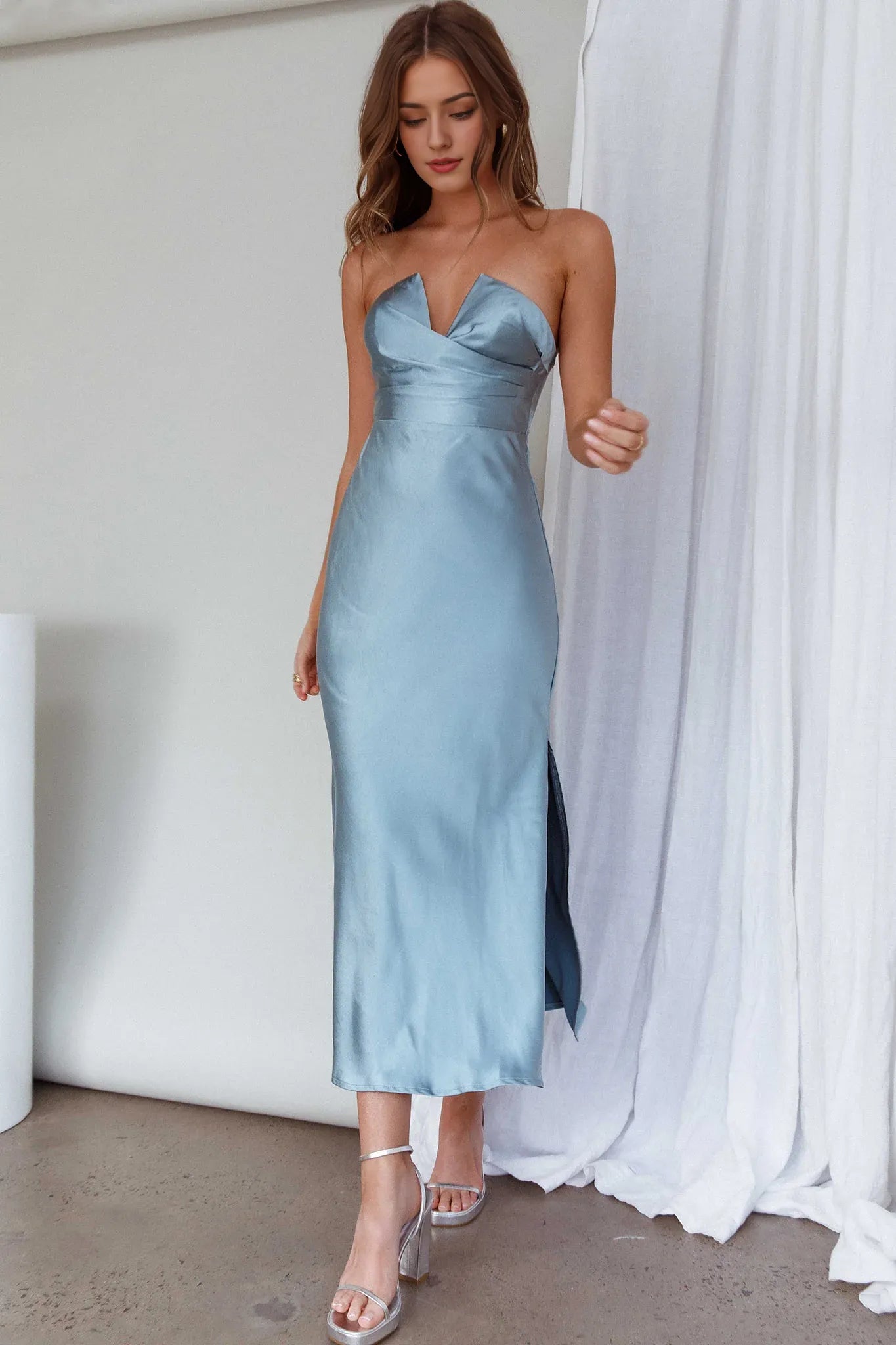 Weitese Dress Stylish Light Blue Satin Strapless Midi Dress Cross V Neck Form Fitting Cut And Side Slit Open Back Prom Dress