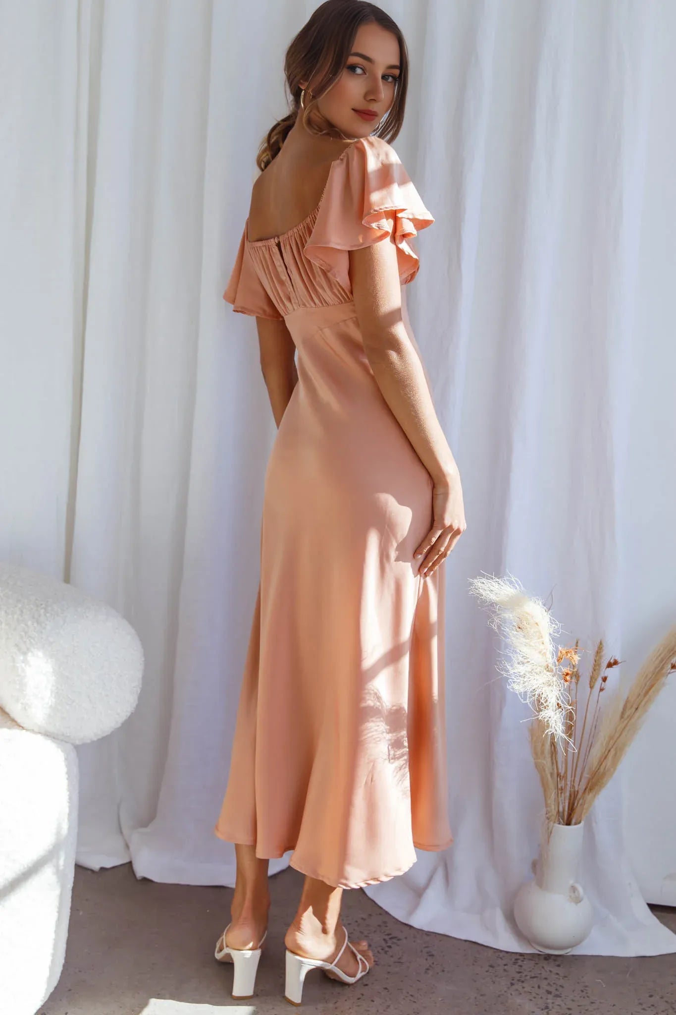 Weitese Dress Stylish Peach Satin Midi Dress Sweetheart Neck Flutter Sleeves And Side Slit Design Prom Dress