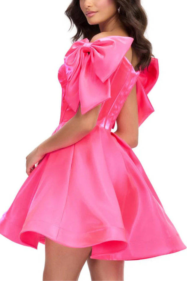 Weitese Dress Sweetheart Off-the-Shoulder Cocktail Dress Sleeveless Solid Color A-Line Princess Short Homecoming Dress