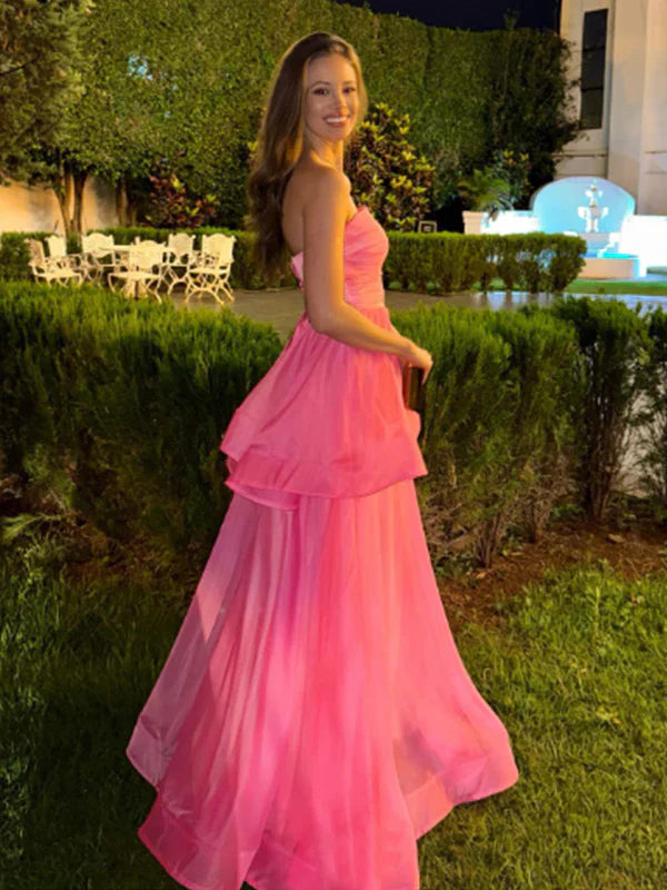 Robe de soirée longue en tulle, décolleté en cœur, sans manches, coupe trapèze 