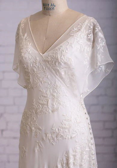Weitese Dress Vintage Inspire Lace 1920s Retro Casual V-Neck Sheath Flutter Butterfly Sleeves Wedding Dress