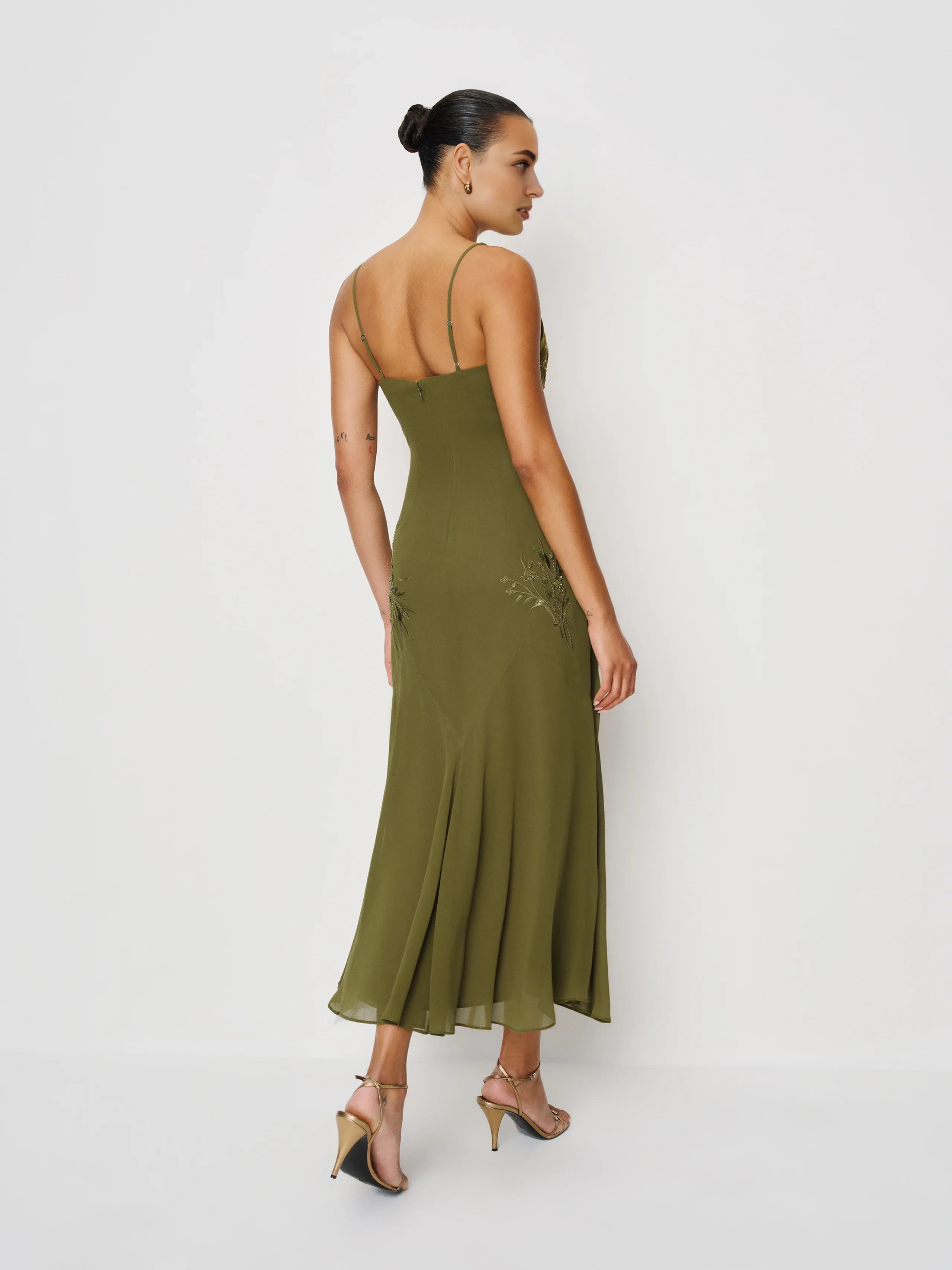 Weitese Dress Vintage V Neck Regular Straps Sleeveless Mermaid Prom Dress Maxi Dress Backless Evening Dress With Applique