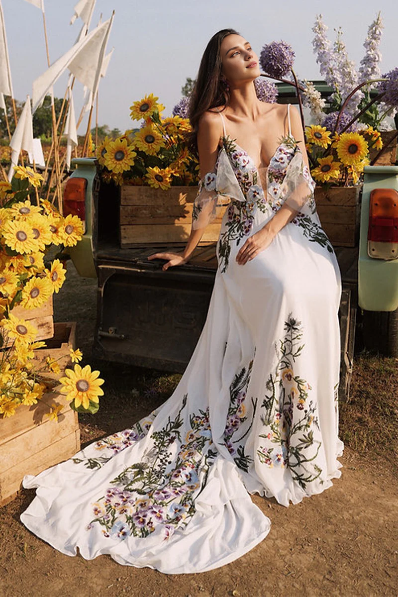 Weitese Prom Dress In Store Elegant Floral Lace Applique A-line Wedding Dress With Long Train Dress For Wedding
