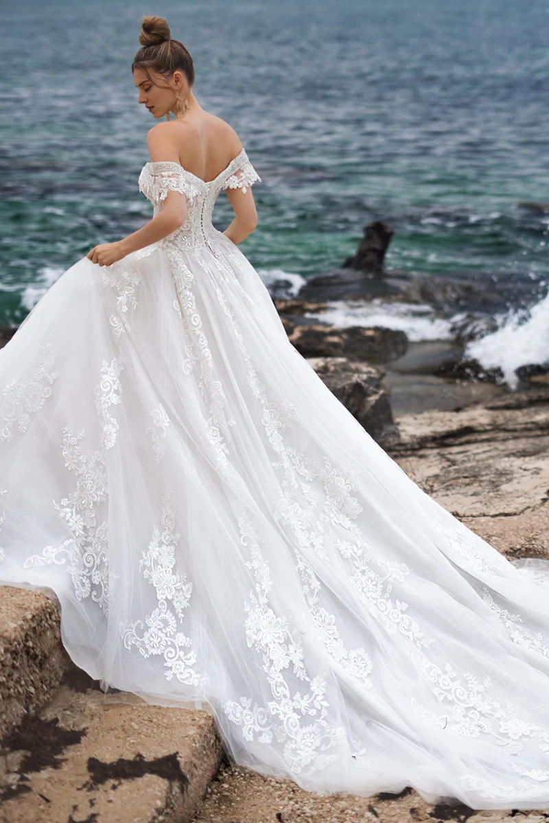 Weitese Prom Dress In Store Off-the-shoulder Strapless A-line Wedding Dress With Overlength Train Dress For Wedding