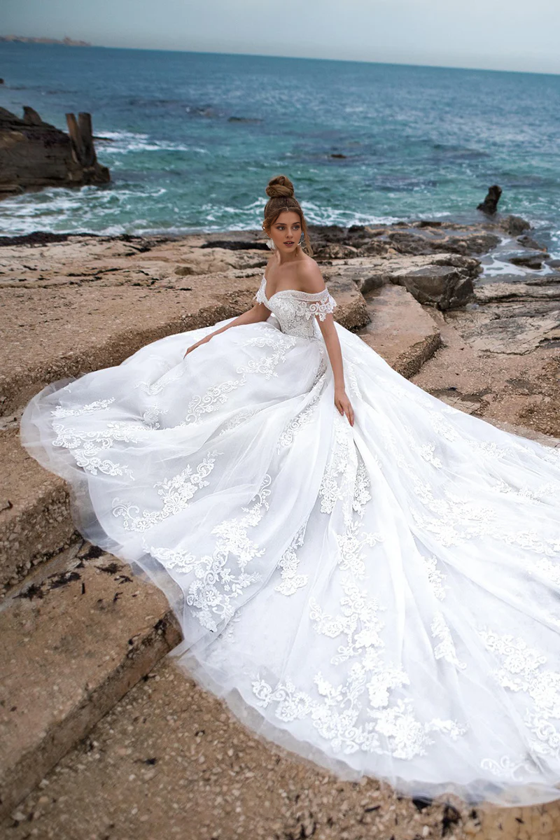 Weitese Prom Dress In Store Off-the-shoulder Strapless A-line Wedding Dress With Overlength Train Dress For Wedding