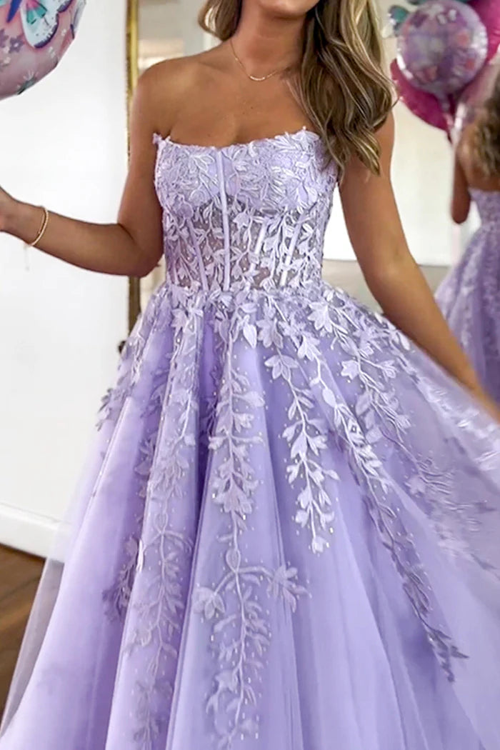 Robe Weitese, ravissante robe longue en tulle lilas, coupe trapèze, sans bretelles, avec applications 