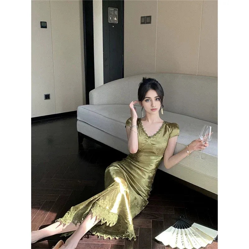 Weitese Dress Sexy Mermaid V Neckline Short Sleeves Lace Green Floor Length Evening Dress Prom Dresses