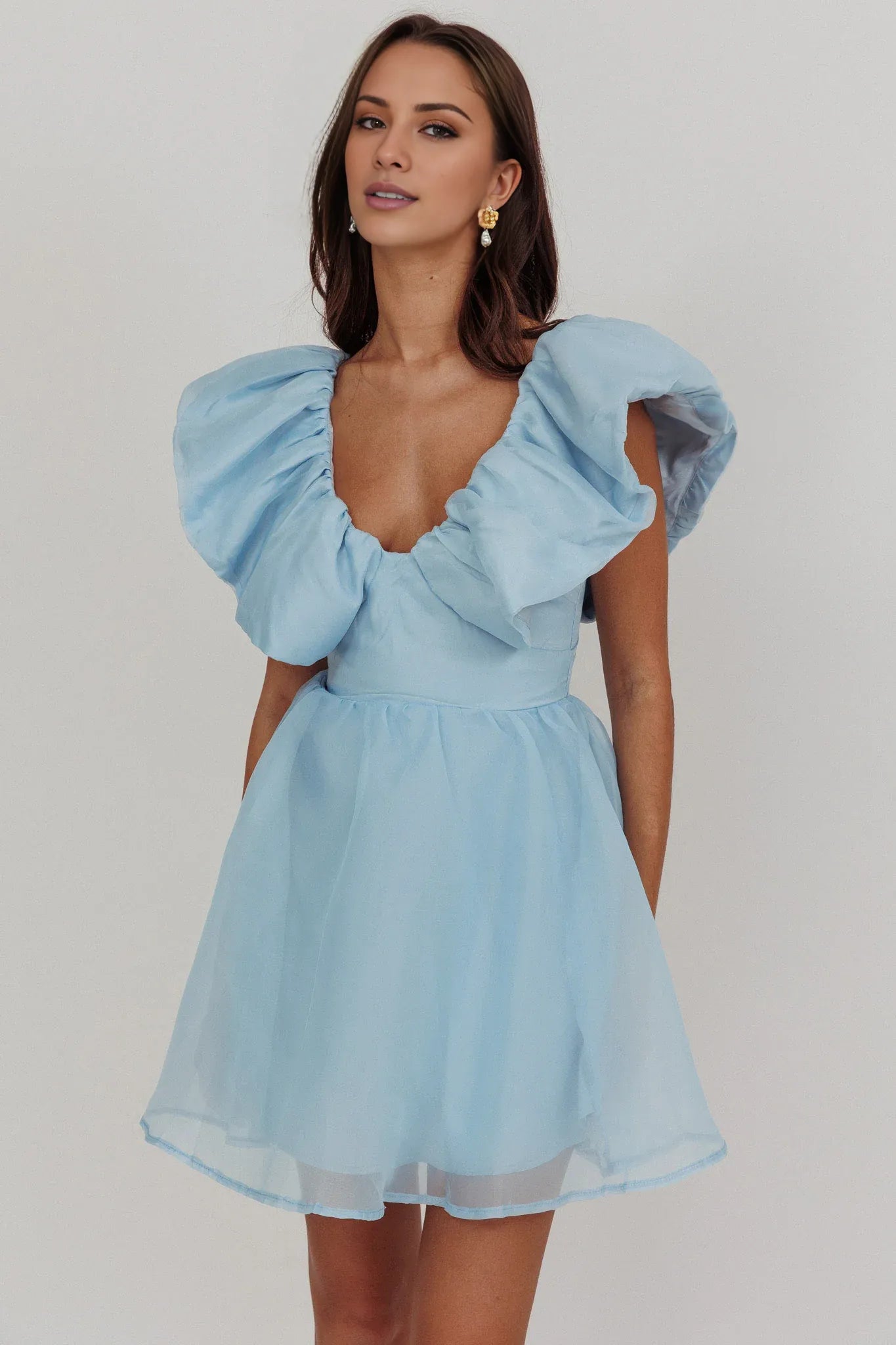 Weitese Dress Sophisticated Black Organza Mini Dress Featuring Sweetheart Neck Ruffled Cap Sleeves Flared Skirt and Sheer Finish Homecoming Dress