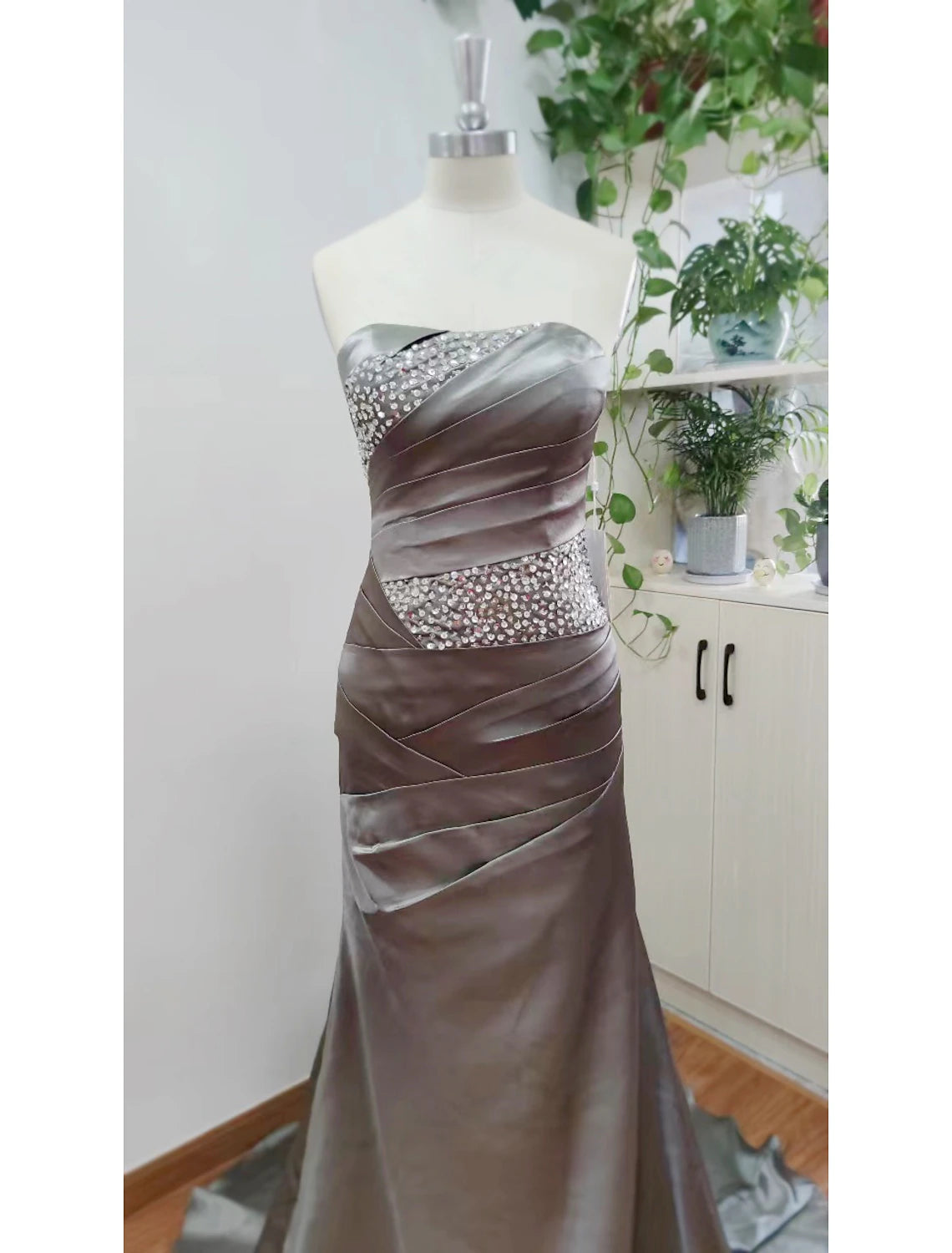 Weitese Mermaid Dress Elegant Red Green Wedding Guest Formal Evening Dress Strapless Sleeveless Sweep / Brush Train Satin with Crystals