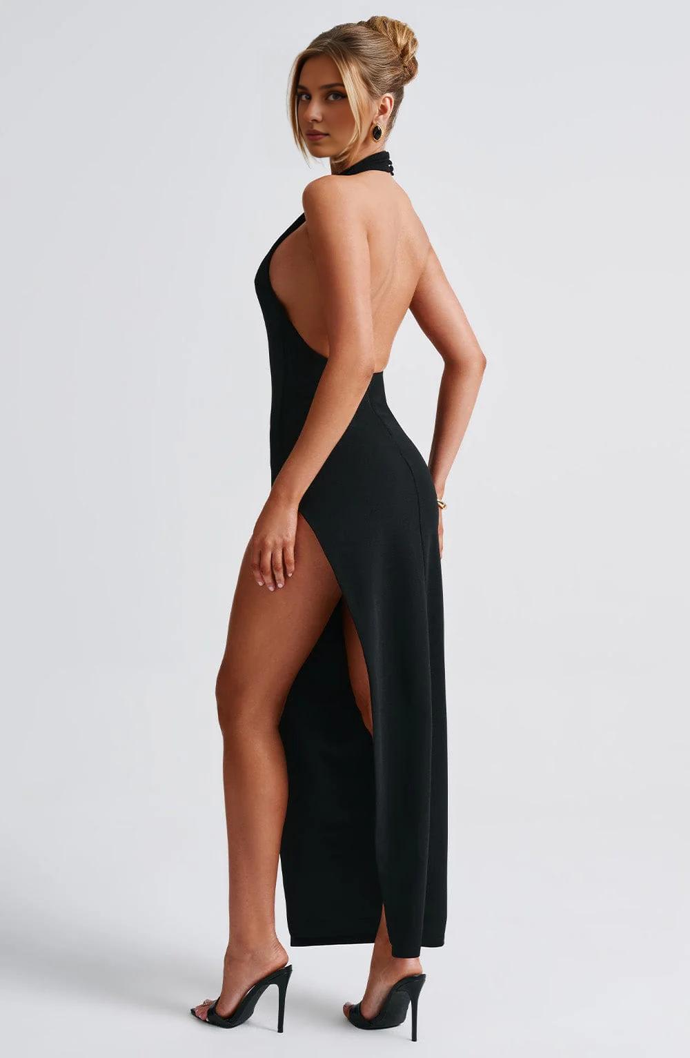Robe de bal longue noire simple à col licou et fente haute sur le côté pour femme 