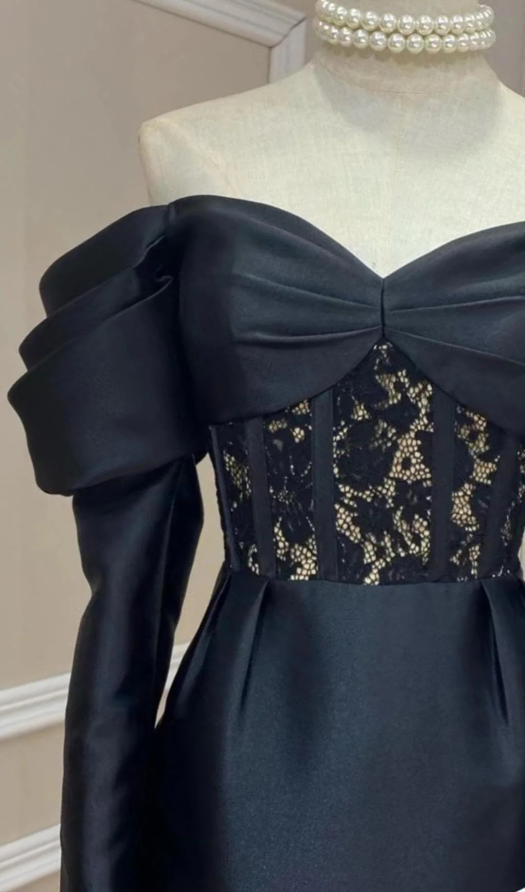 Off-the-Shoulder Back Slit Lace Strapless With Sleeves Prom Dress