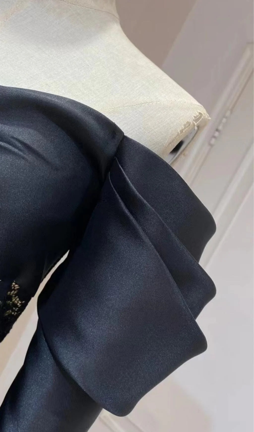 Off-the-Shoulder Back Slit Lace Strapless With Sleeves Prom Dress