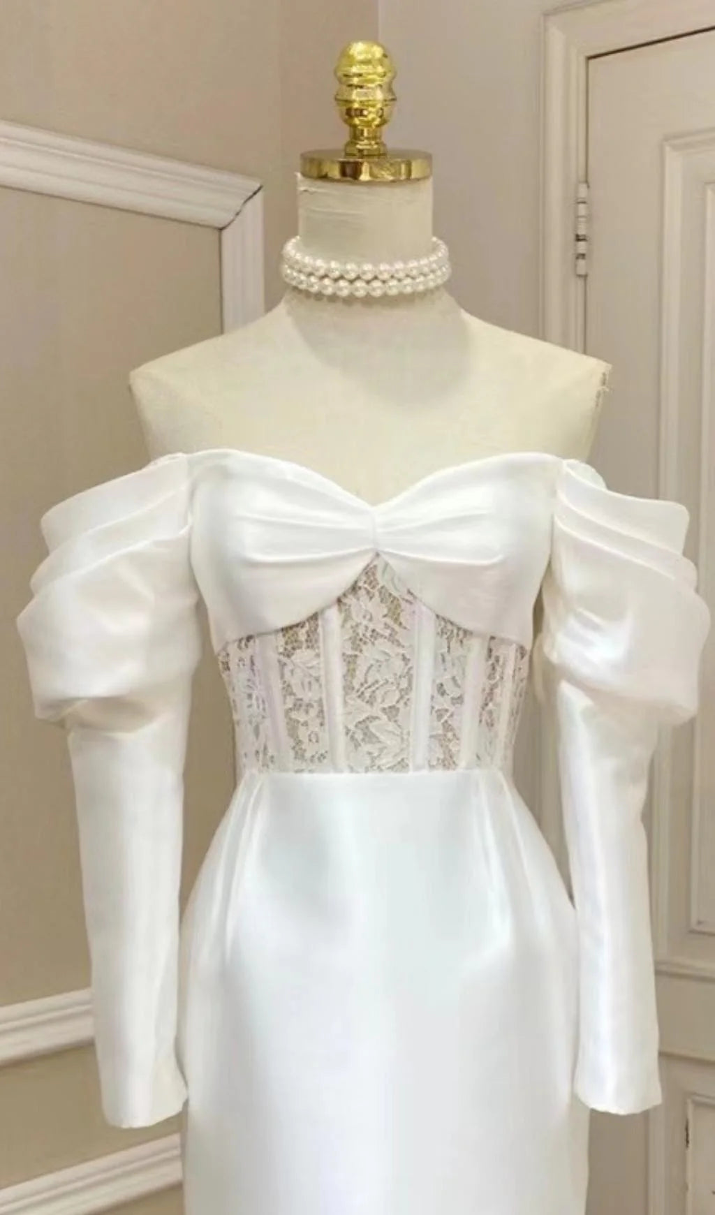 Off-the-Shoulder Back Slit Lace Strapless With Sleeves Prom Dress