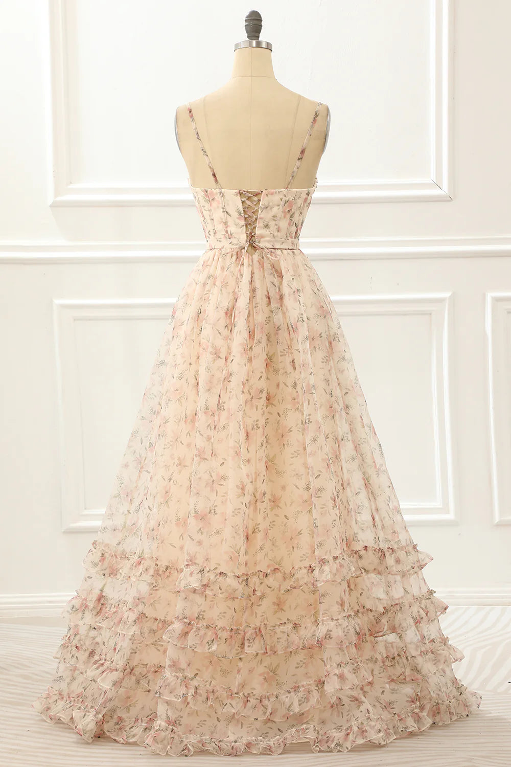 Vestido de fiesta con tirantes finos, estampado en forma de A y abertura en capas