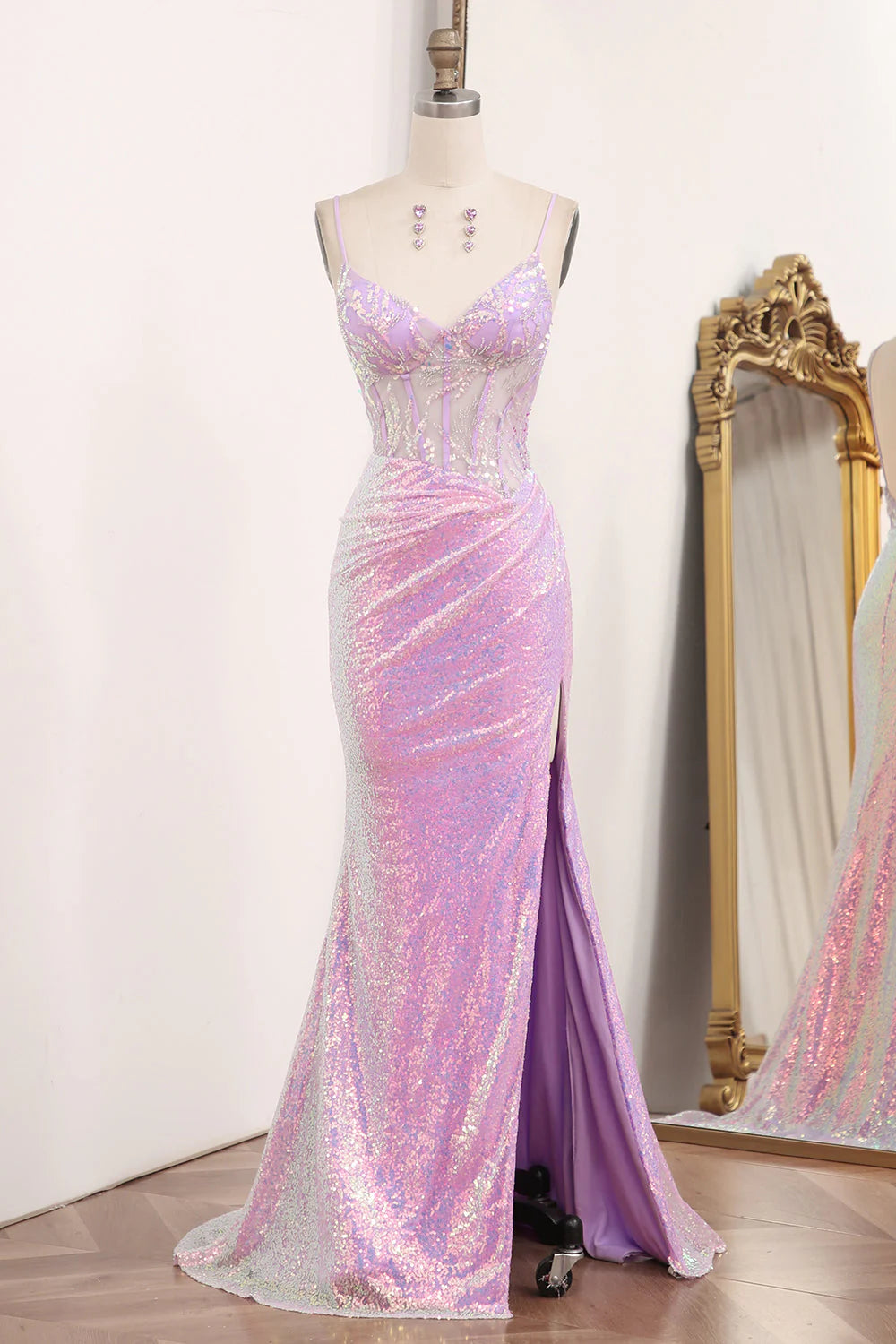 Vestido de fiesta largo con corsé, espalda descubierta, sirena brillante en color morado claro y abertura
