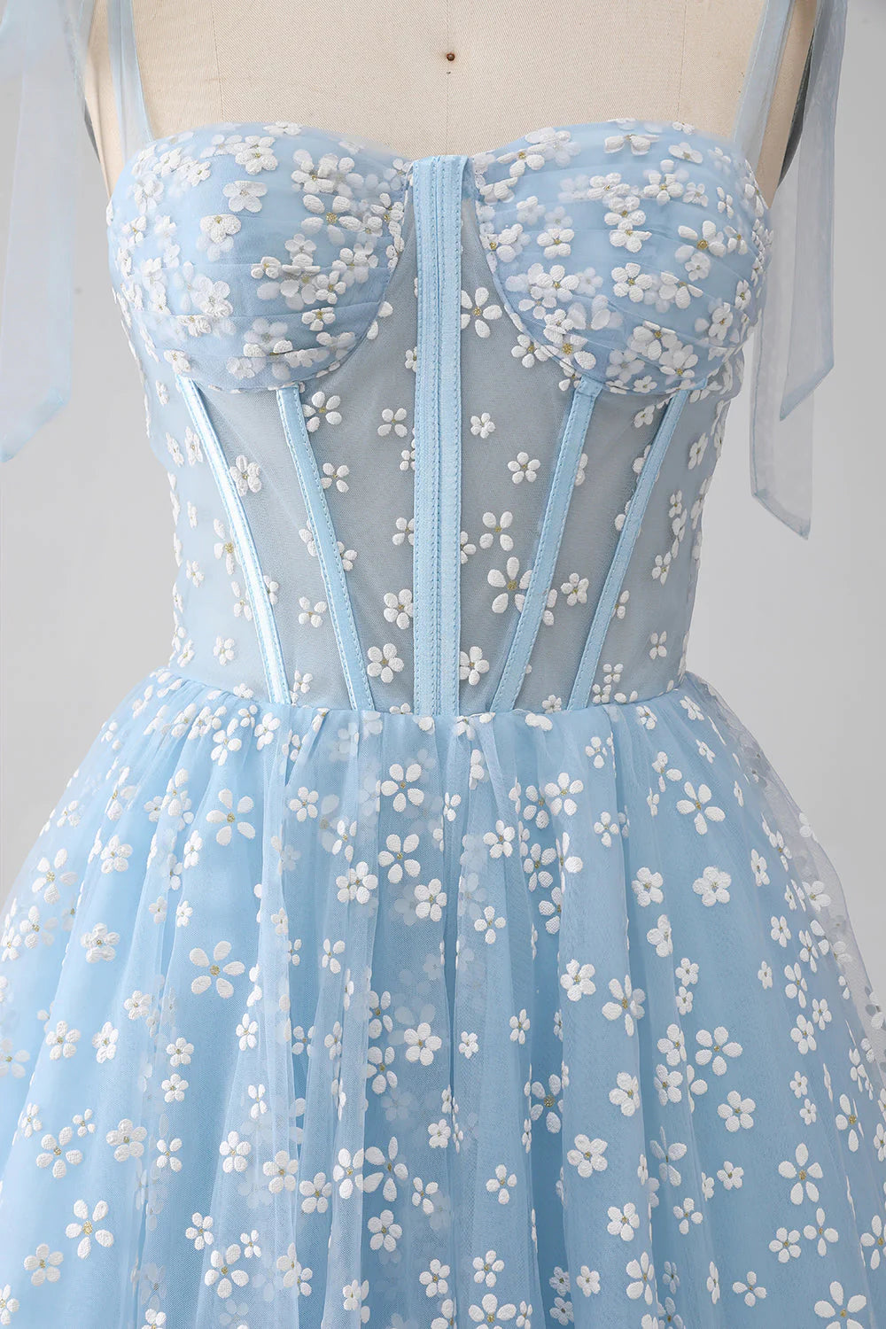 Robe Weitese trapèze à bretelles spaghetti bleu ciel avec corset