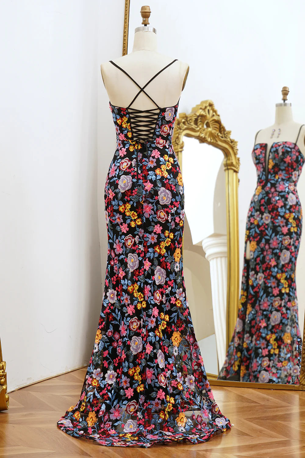 Robe de bal sirène à bretelles spaghetti et dos ouvert