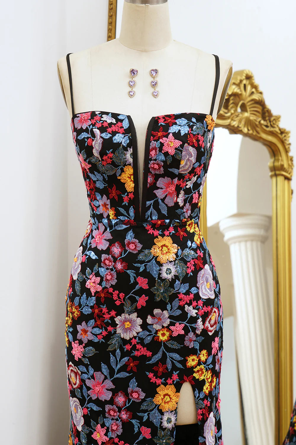 Robe de bal sirène à bretelles spaghetti et dos ouvert