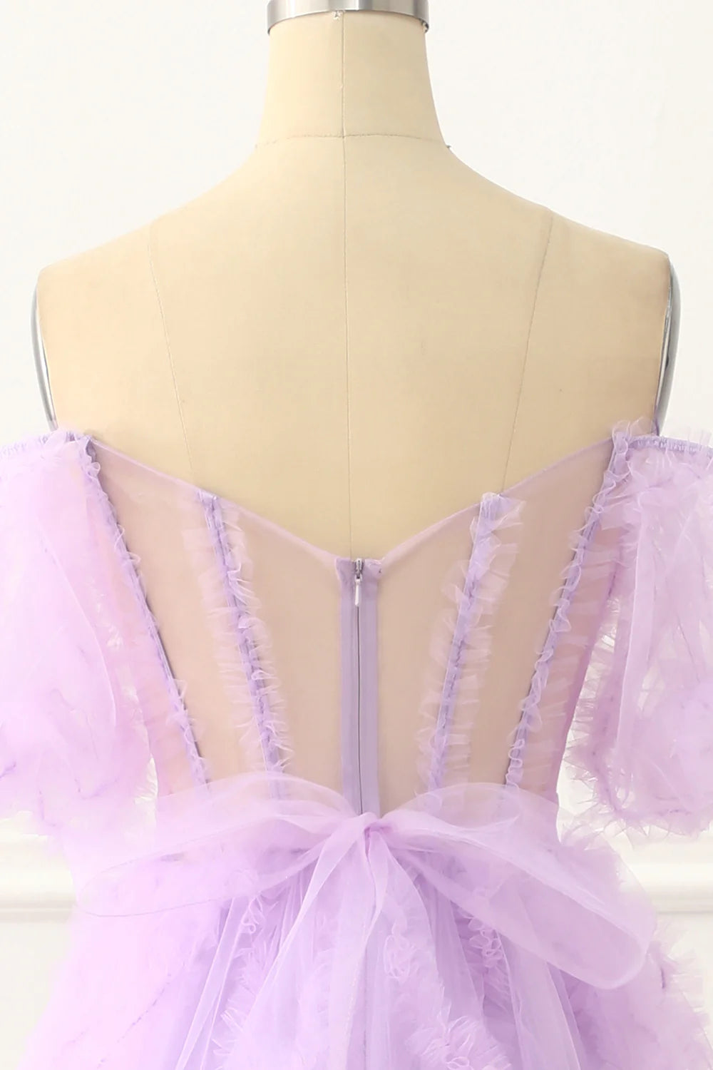 Robe de bal trapèze en tulle lavande à épaules dénudées