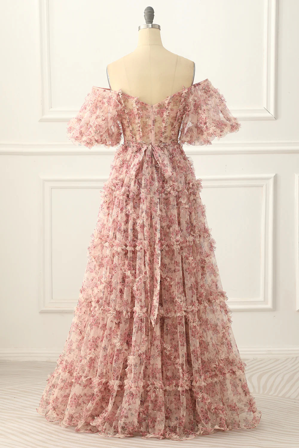 Robe de bal trapèze plissée à épaules dénudées et imprimé floral