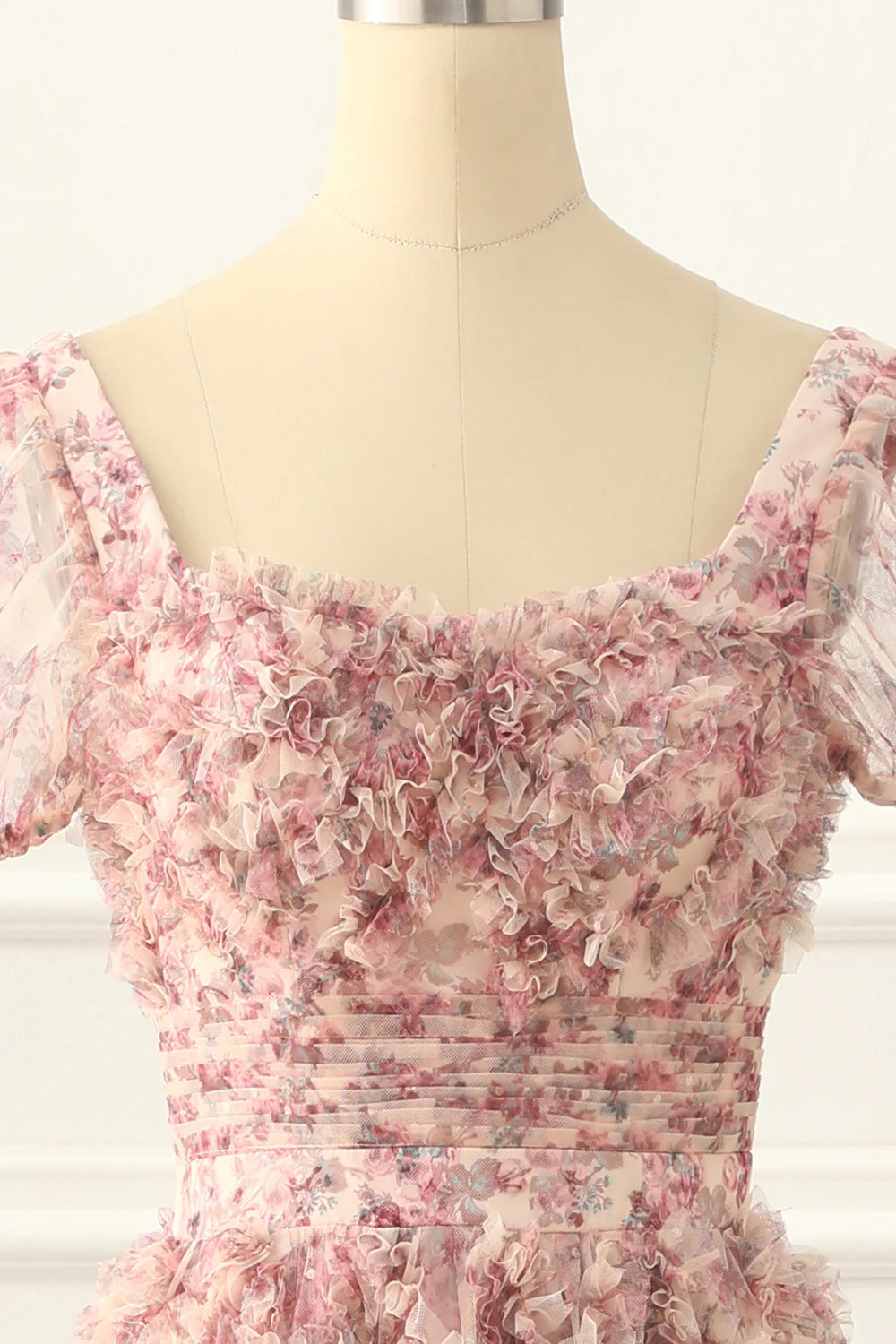 Vestido de fiesta plisado con espalda con cordones y estampado floral en forma de A