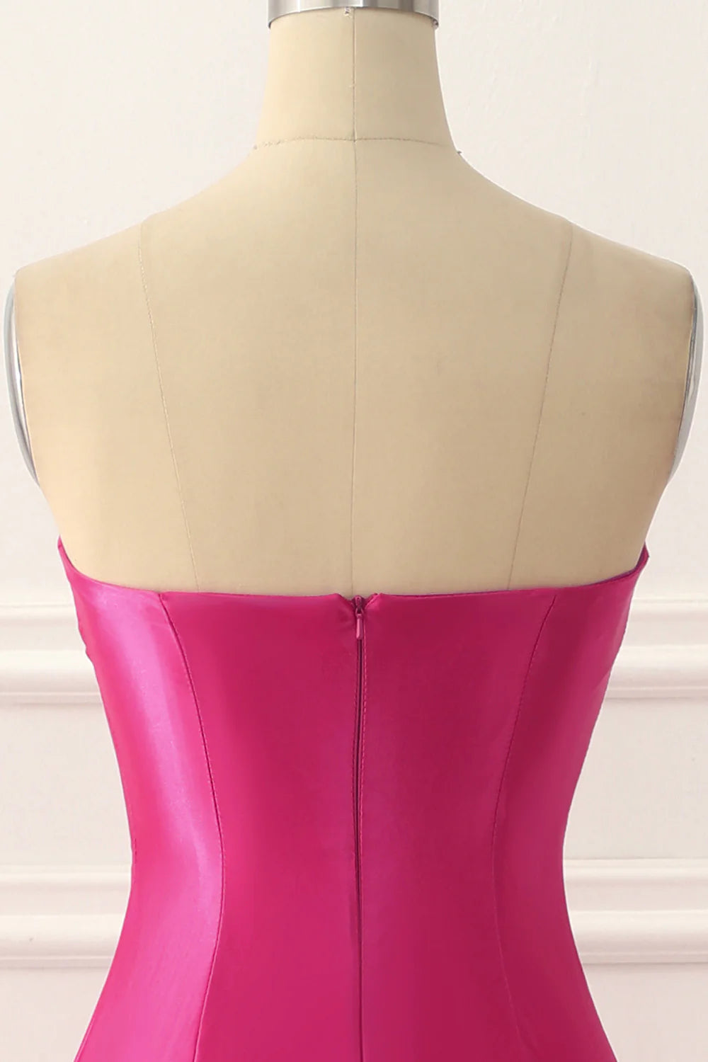 Vestido de fiesta fucsia de sirena de satén con abertura frontal