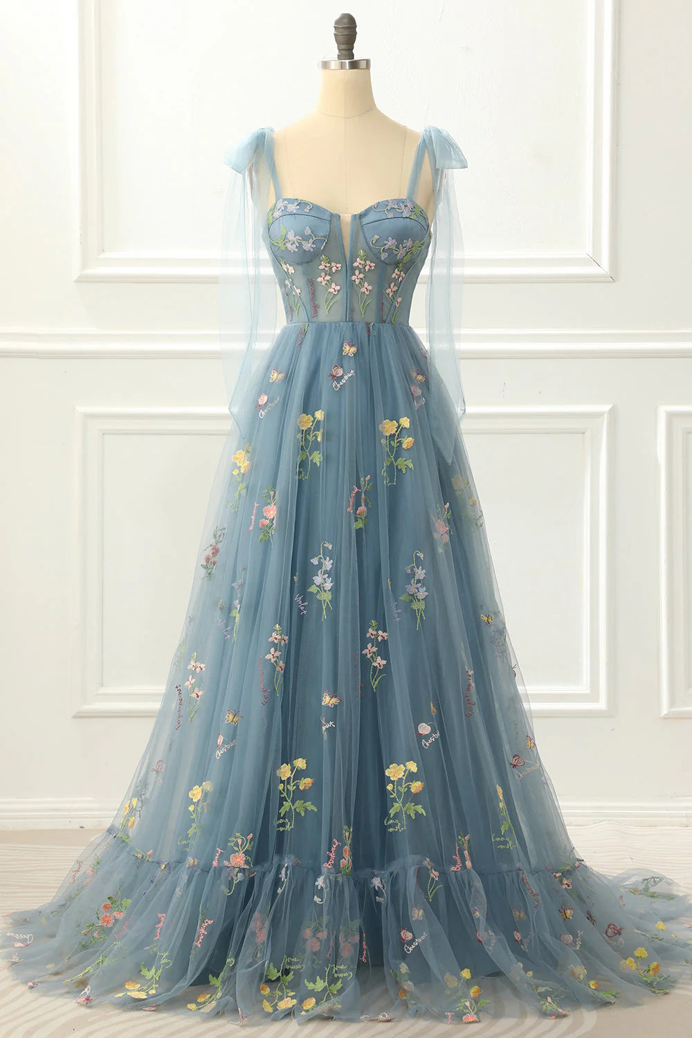 Robe de bal princesse trapèze avec broderies