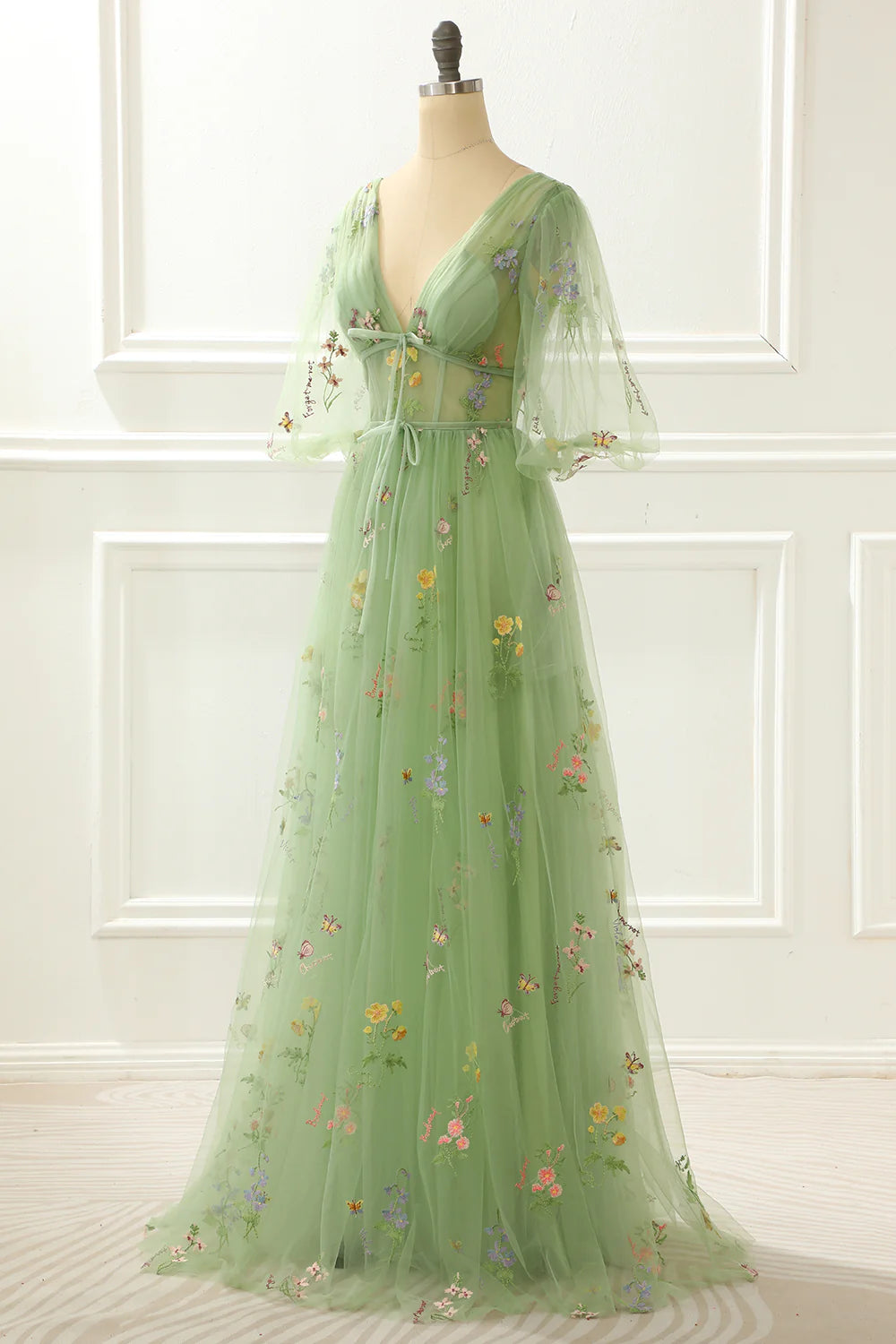 Vestido de fiesta de princesa verde con bordado