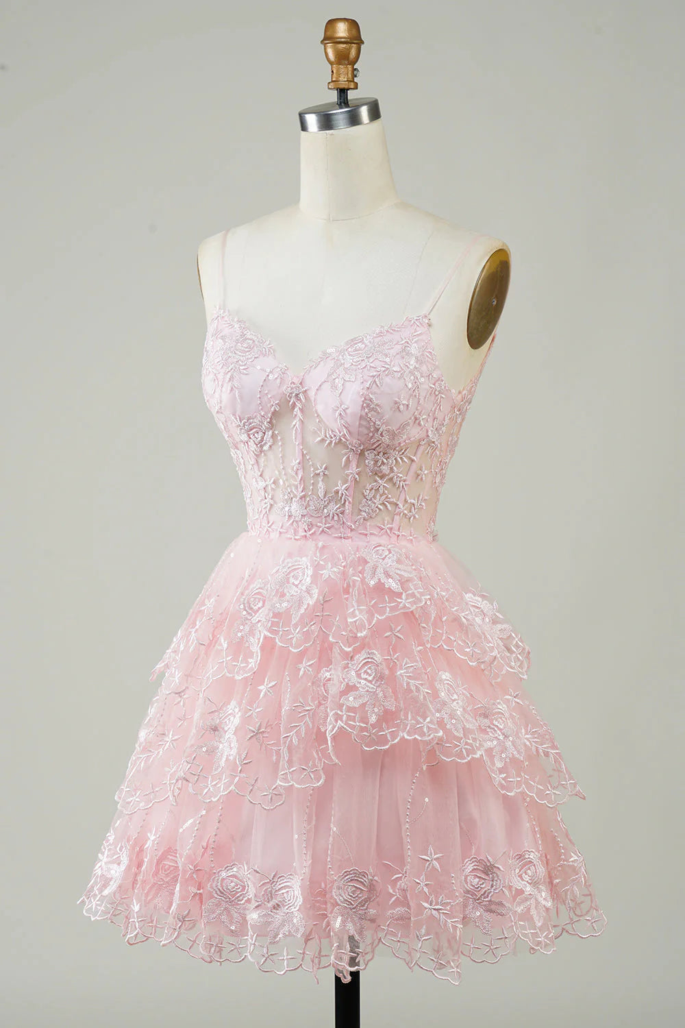 Vestido de fiesta con corsé brillante y tirantes finos