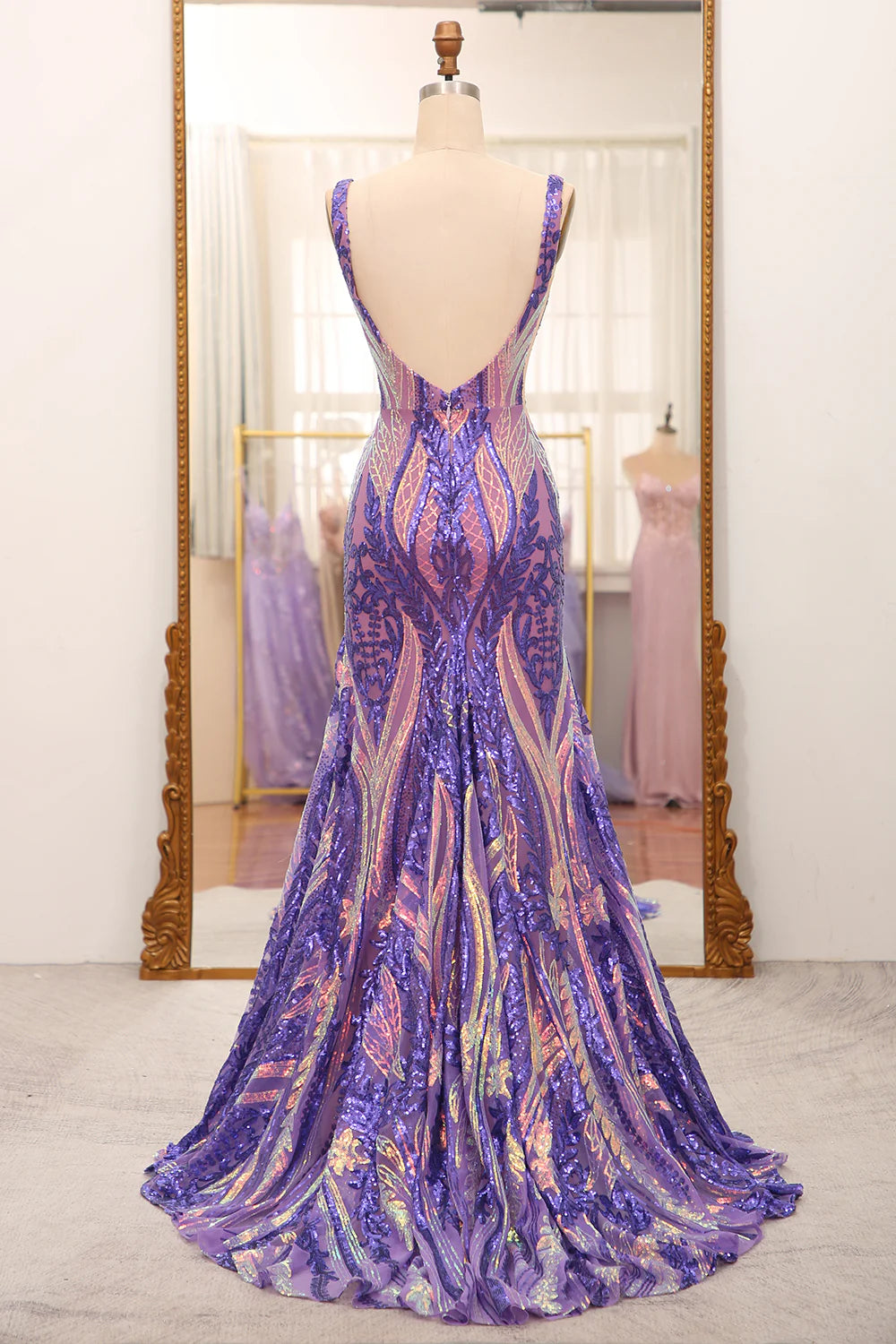 Vestido de fiesta largo morado oscuro con escote en V y lentejuelas de sirena