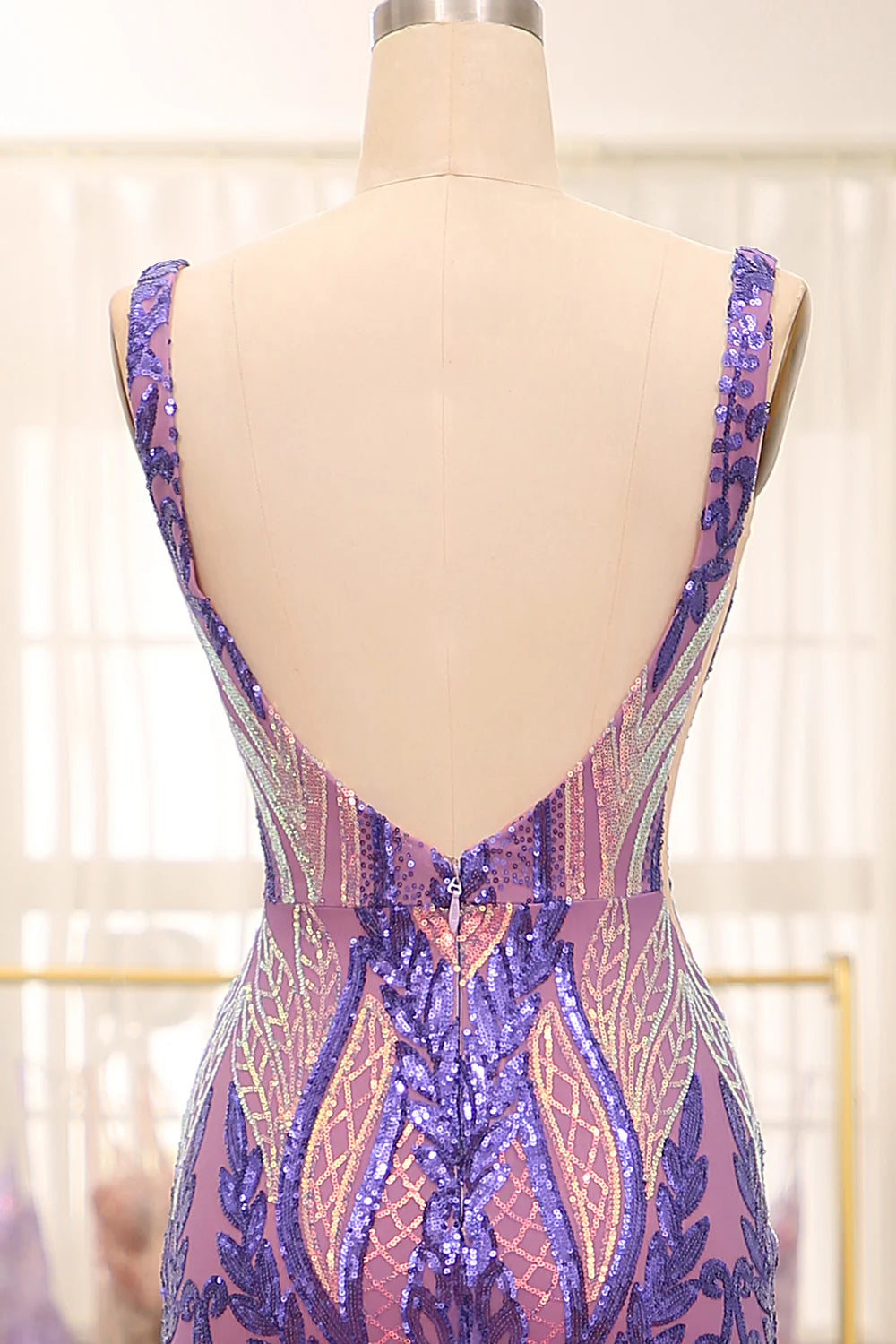 Vestido de fiesta largo morado oscuro con escote en V y lentejuelas de sirena