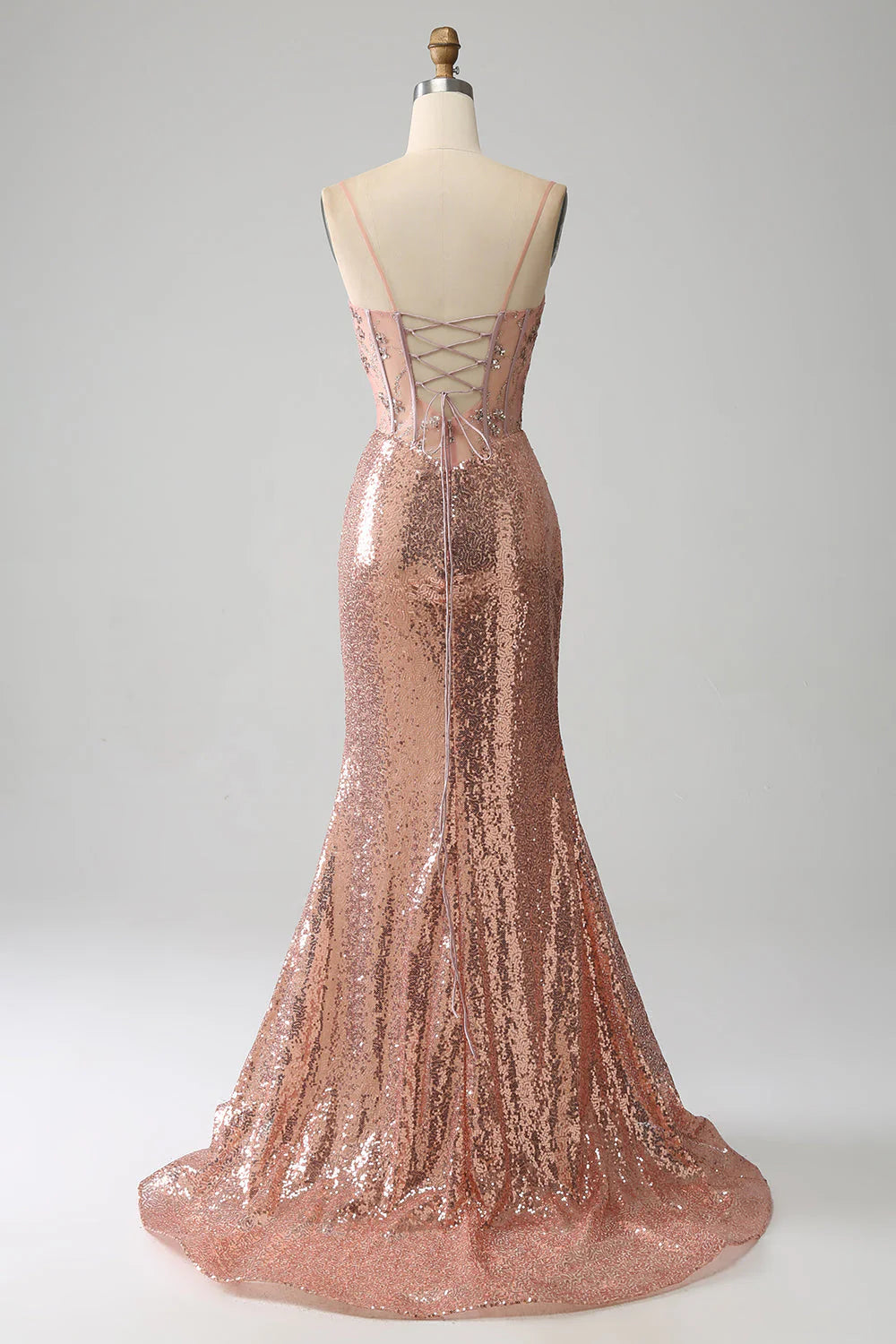 Vestido de fiesta de sirena con corsé fruncido de lentejuelas y cuentas con abertura lateral en oro rosa
