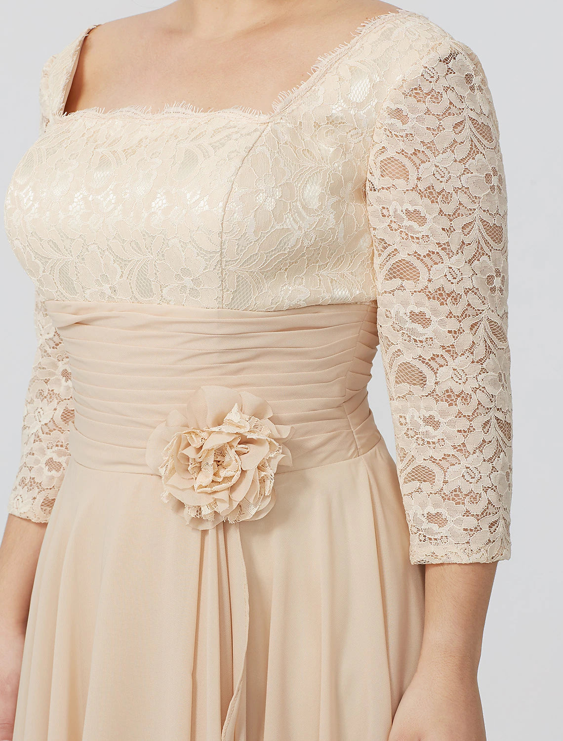 Robe de mère de la mariée fourreau/colonne Weitese, formelle, classique et intemporelle, élégante et luxueuse, grande taille, col carré, longueur au sol, mousseline, dentelle métallisée, manches 3/4, sans ceinture/ruban, fleur