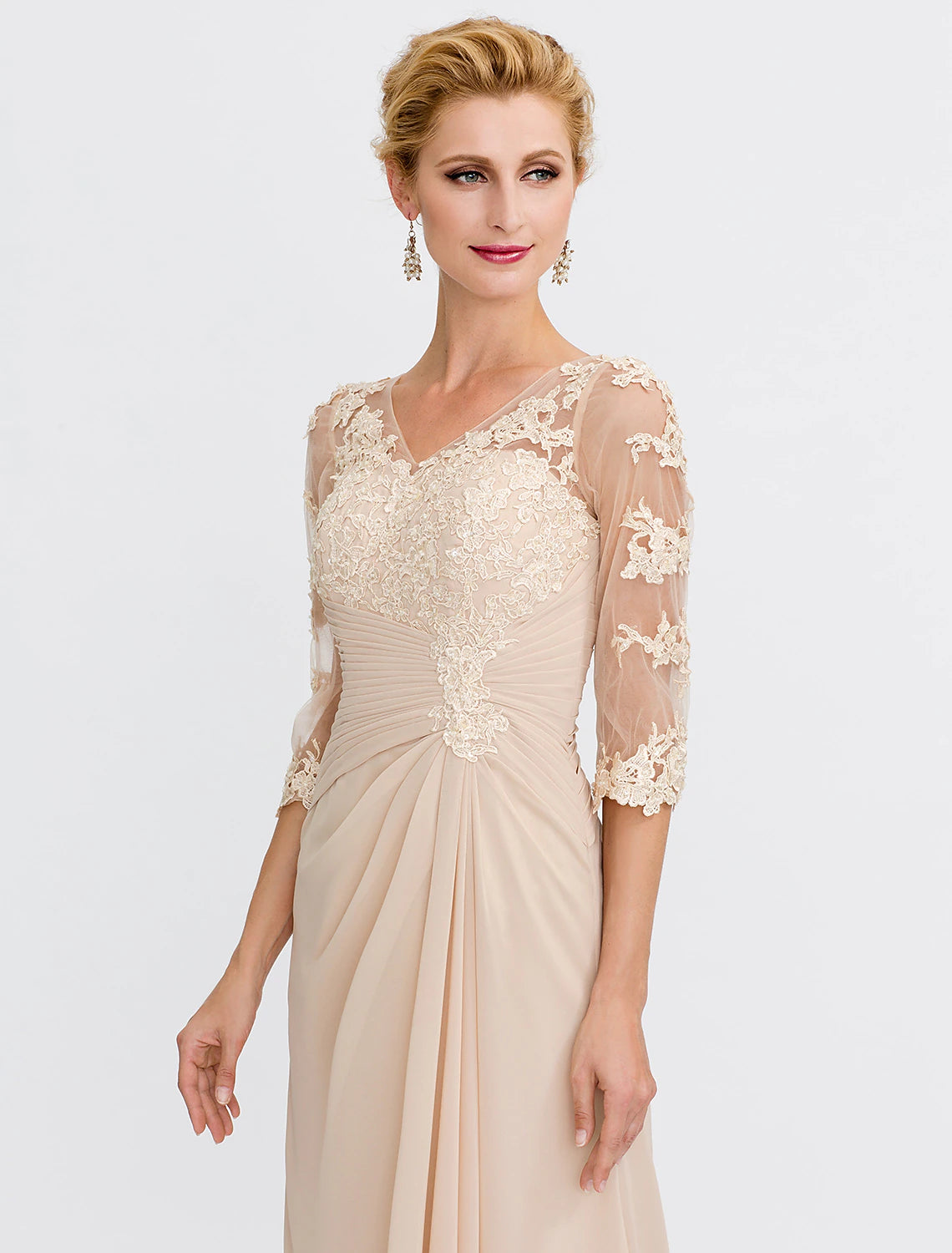 Robe mère de la mariée Weitese coupe A-Line, grande taille, élégante, transparente, col en V, longueur au sol, en mousseline, manches mi-longues, avec appliques, drapé sur les côtés