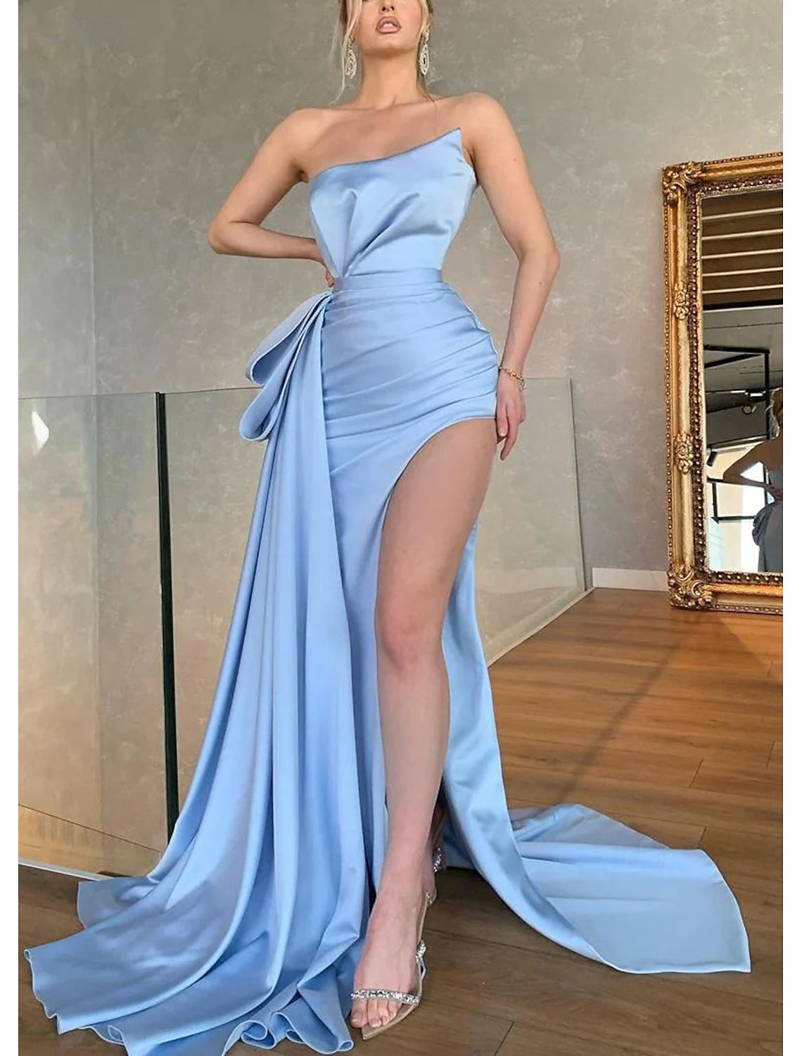 A-Line Evening Gown Elegant Dress Formal Floor Length Sleeveless Strapless Satin