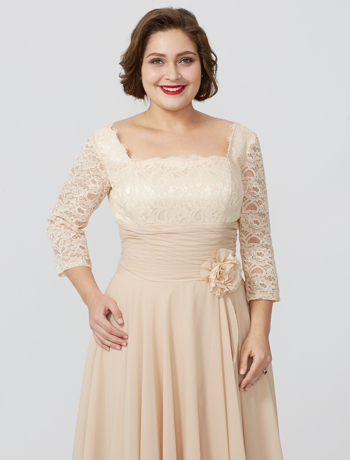 Robe de mère de la mariée fourreau/colonne Weitese, formelle, classique et intemporelle, élégante et luxueuse, grande taille, col carré, longueur au sol, mousseline, dentelle métallisée, manches 3/4, sans ceinture/ruban, fleur